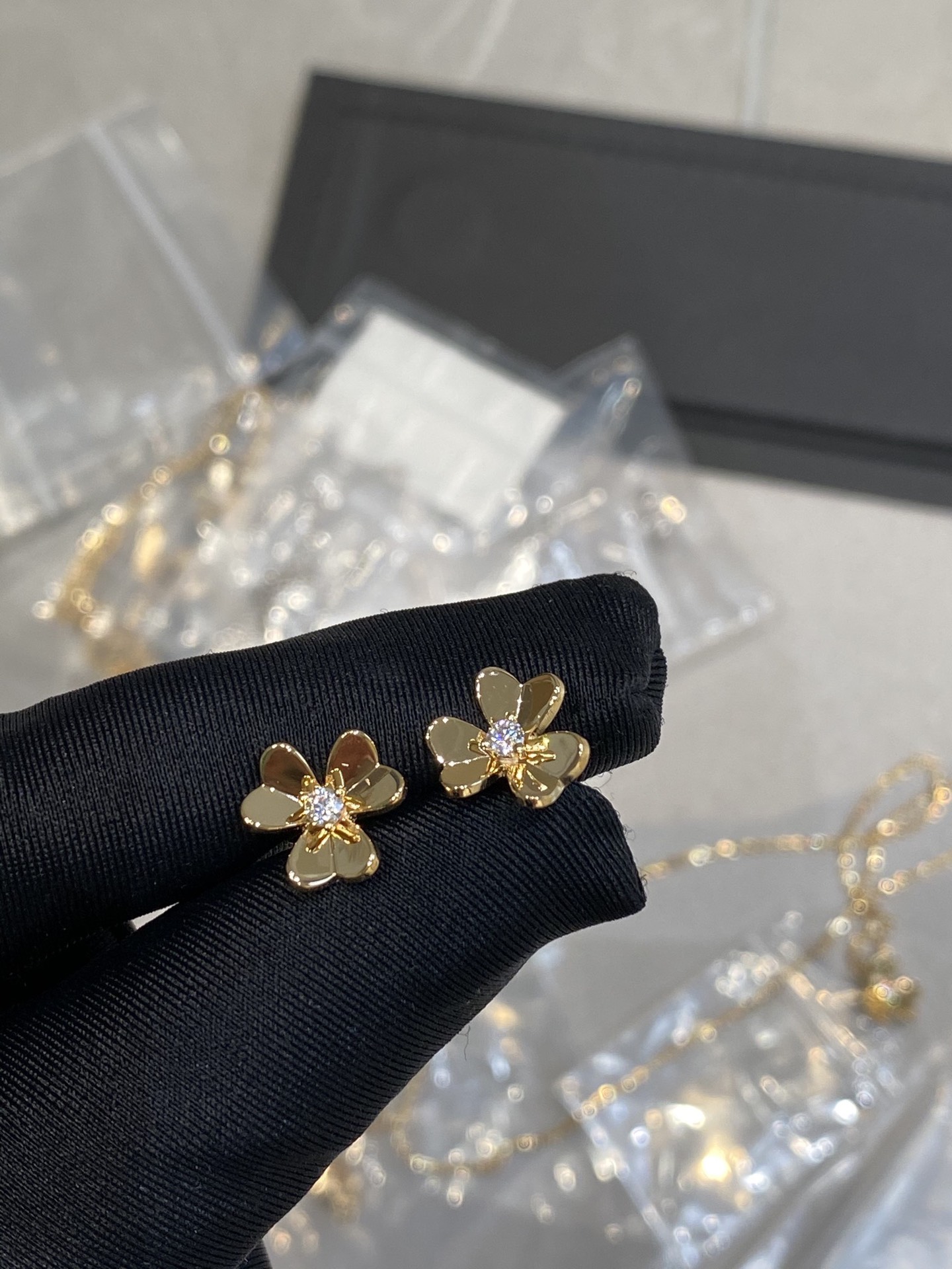 replica Van Cleef & Arpels Flora Earrings Bracelet Necklace - H Lin Jewelry