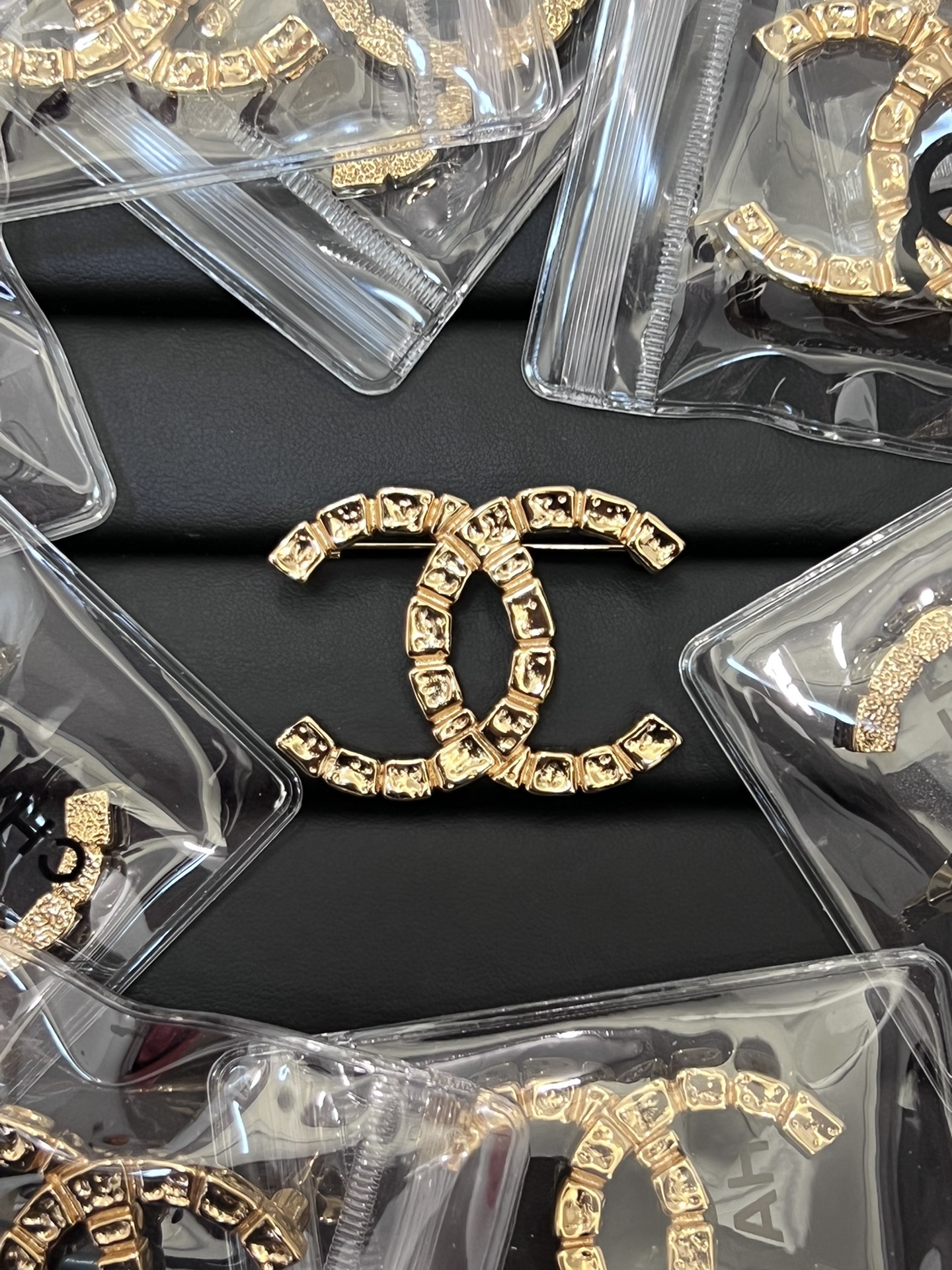 replica Chanel Vintage Minimalist Light Gold CC Brooch - H Lin Jewelry
