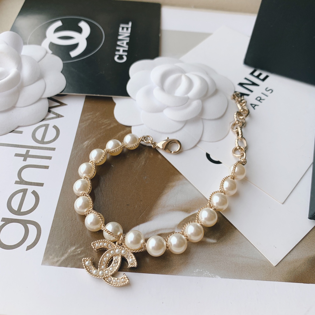 replica Chanel Light Gold Chain Wrap Pearl Bracelet with CC Charm - H Lin Jewelry
