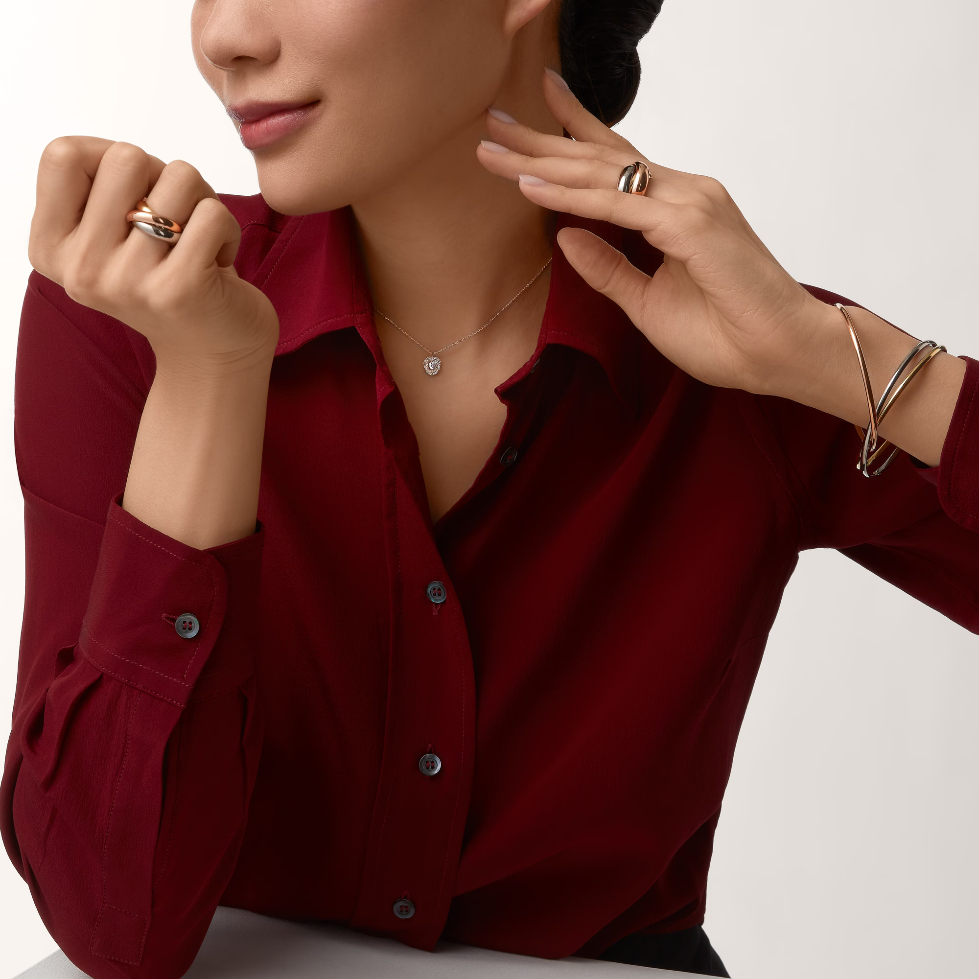 replica Cartier Full Diamond Paved Trinity Pendant Necklace - H Lin Jewelry