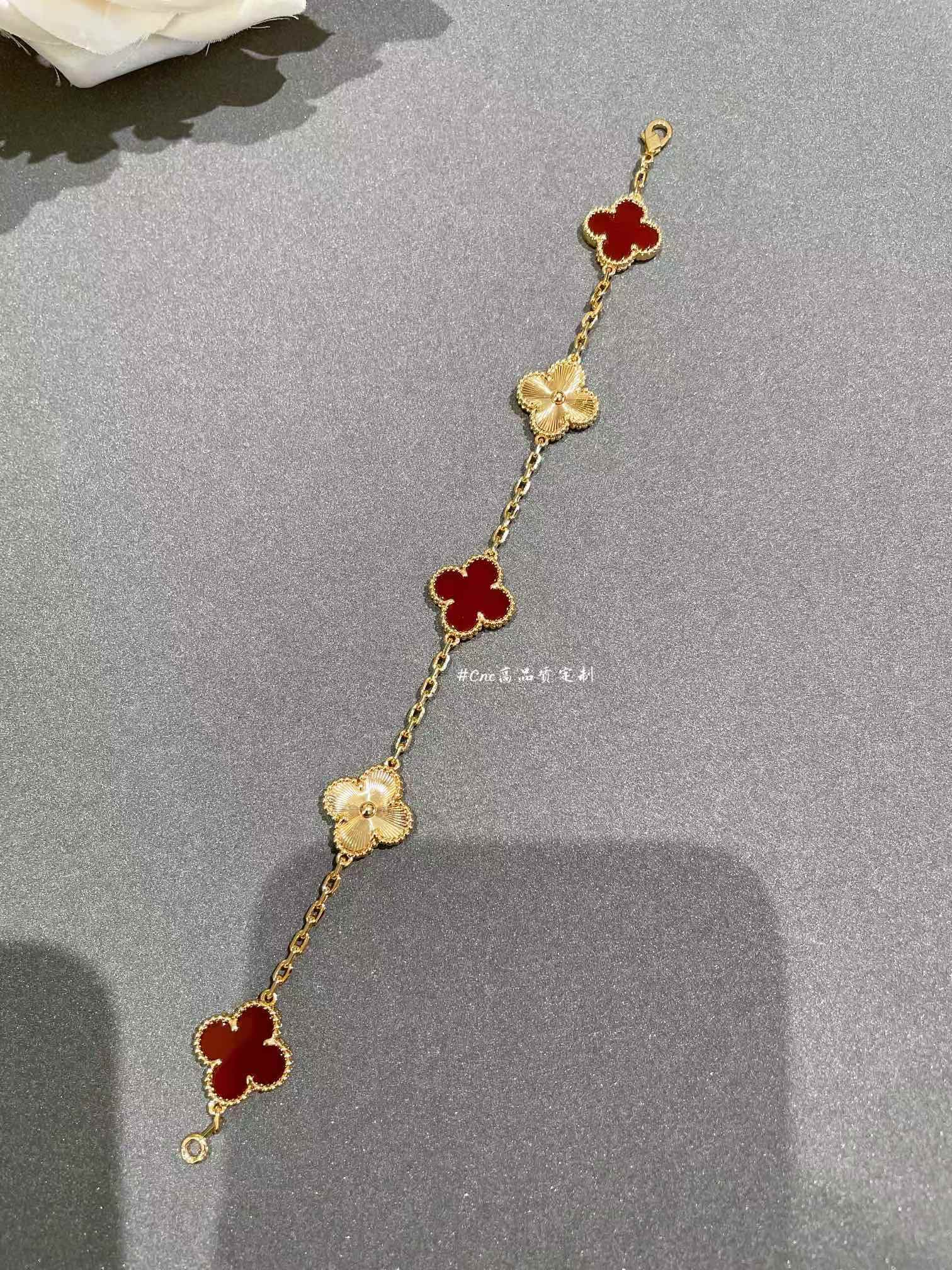 replica Van Cleef & Arpels Vintage Alhambra Five Clover Bracelet 5 Motifs - H Lin Jewelry