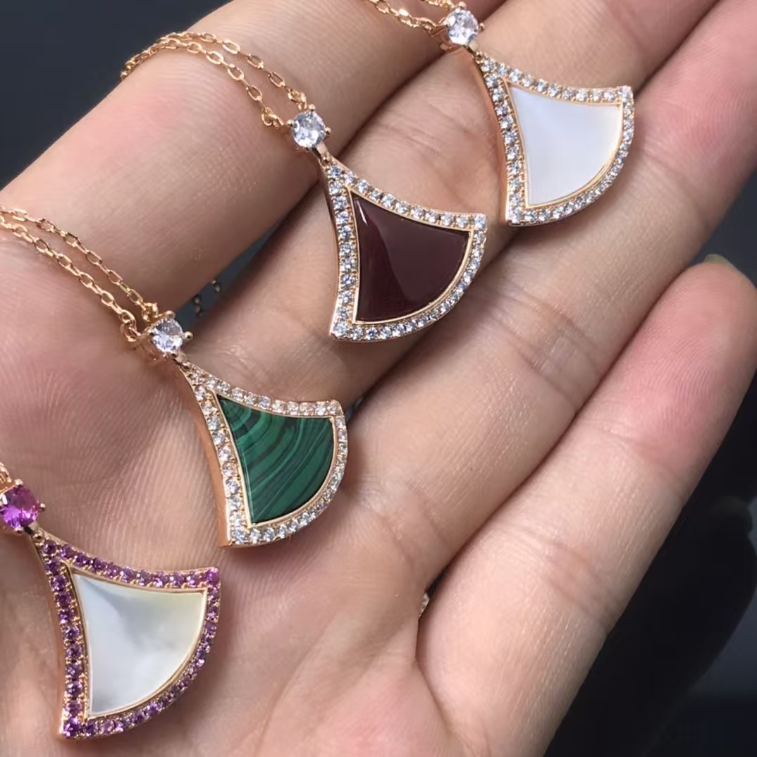 replica Bvlgari Divas' Dream Necklace - H Lin Jewelry