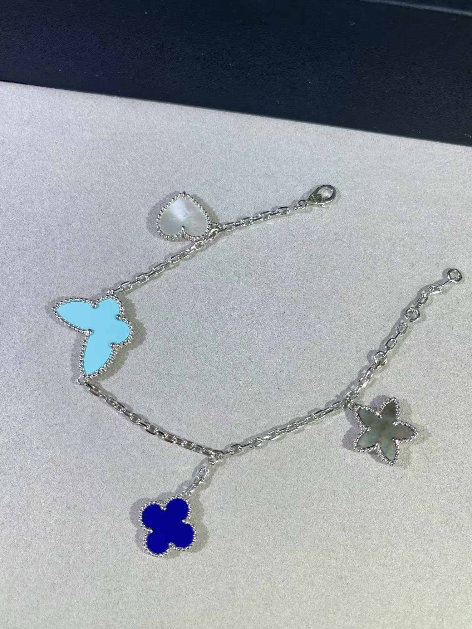 replica Van Cleef & Arpels Limited Version Lucky Alhambra 4 Motifs Bracelet - H Lin Jewelry