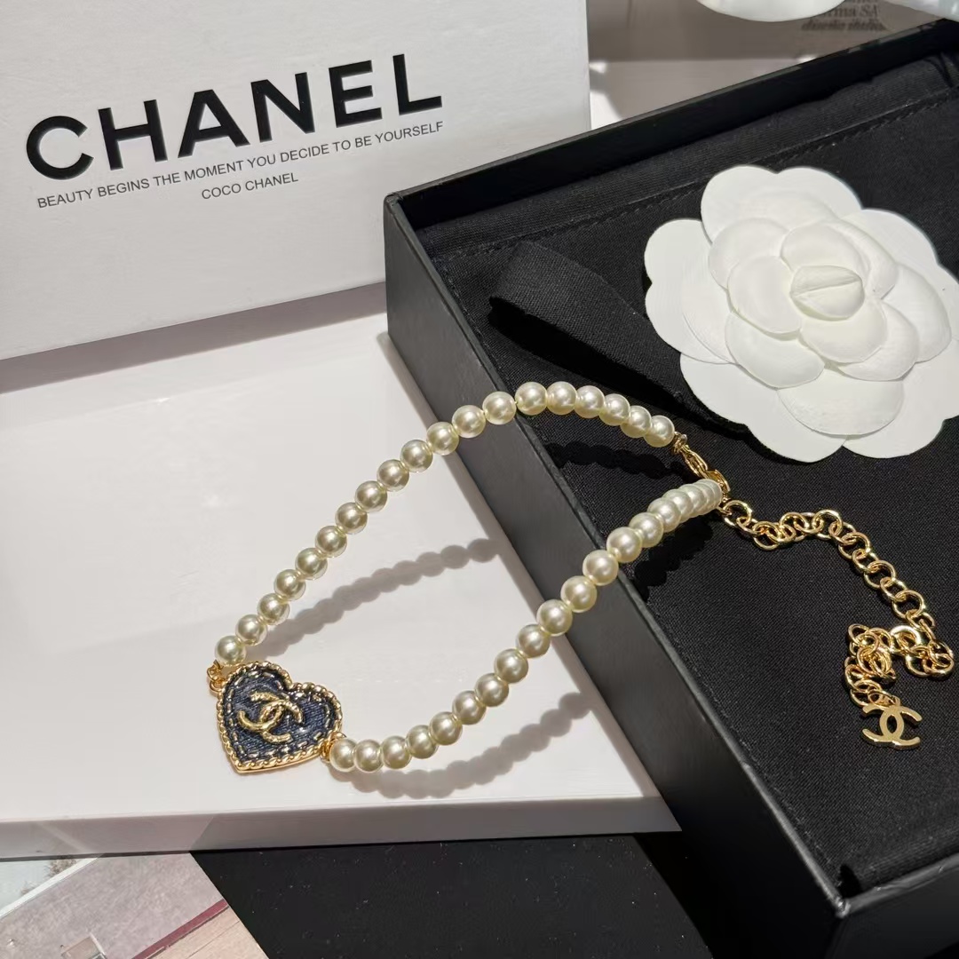 replica Chanel Denim Heart Pendant Pearl Choker Necklace - H Lin Jewelry