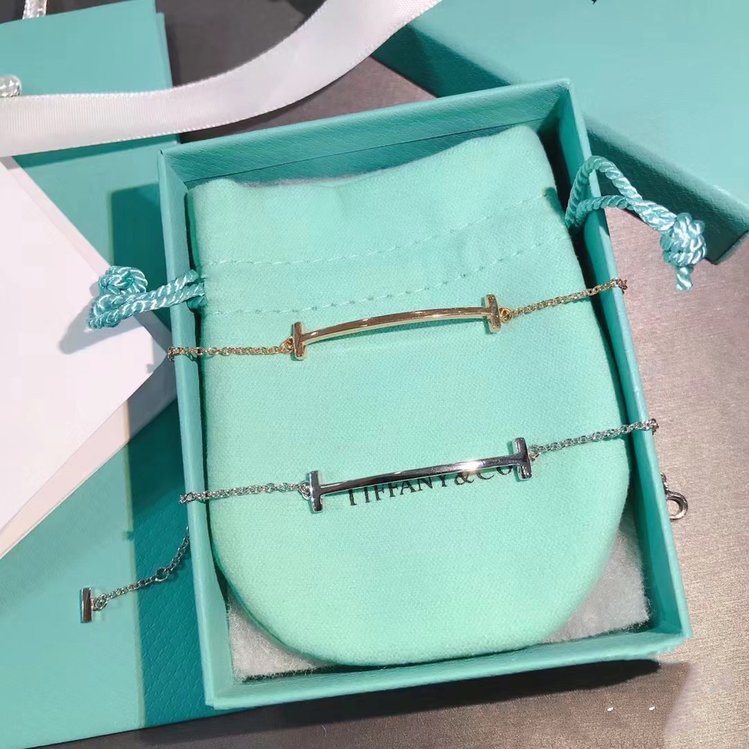 replica Tiffany No Diamond Smooth T Bracelet - H Lin Jewelry