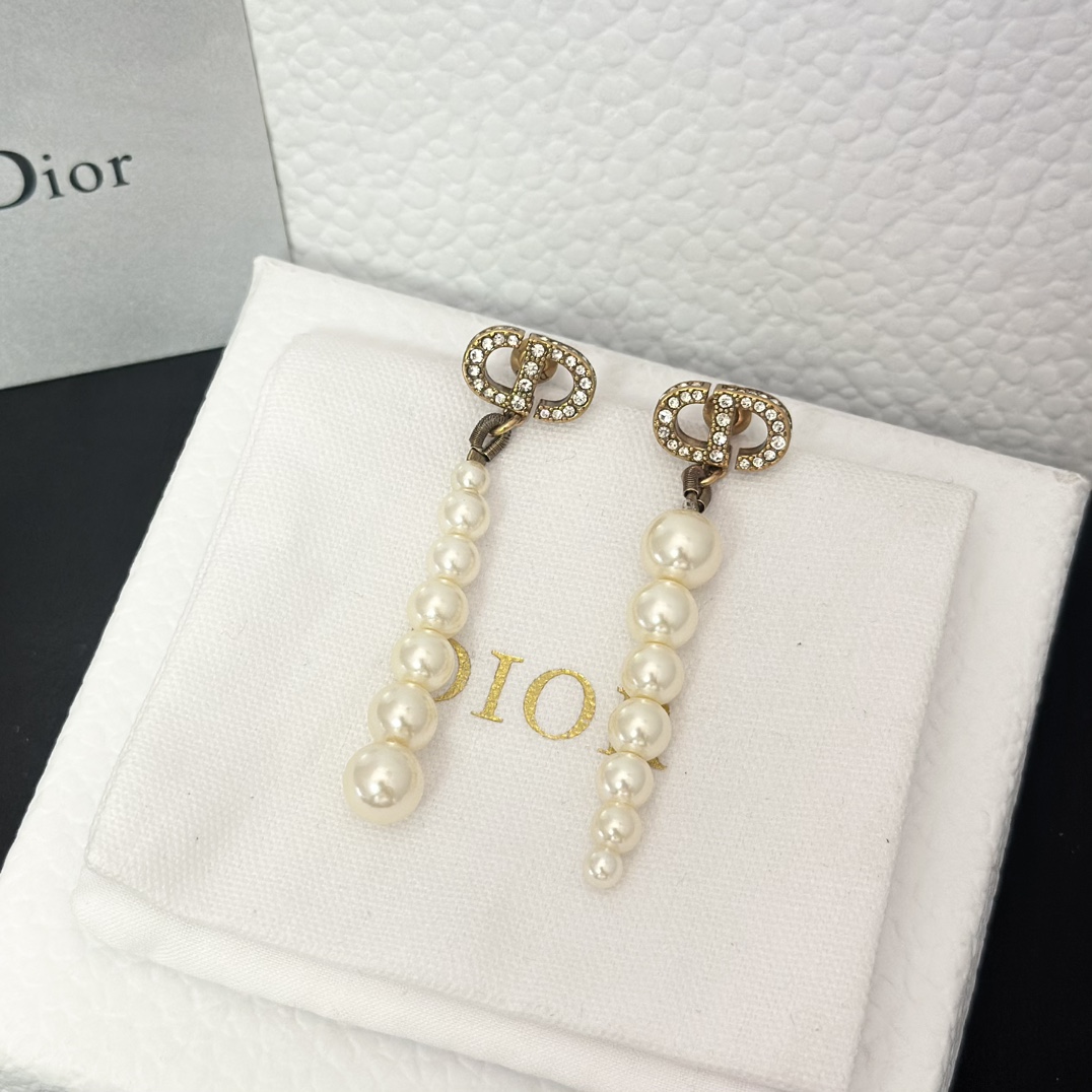 replica Dior Asymmetric Tassel Pearl Earrings - H Lin Jewelry