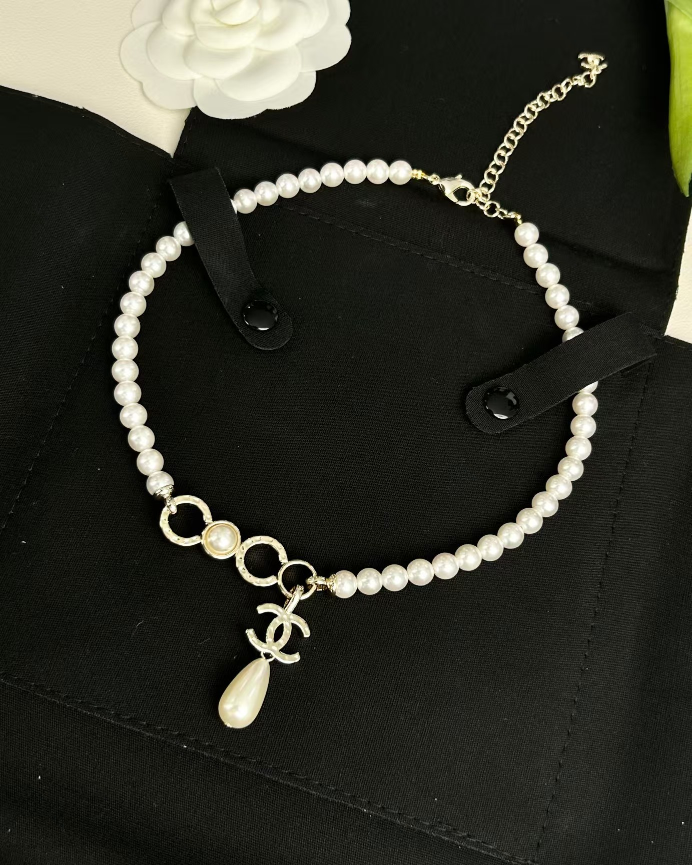 replica Chanel Teardrop Pearl Pendant Pearl Necklace - H Lin Jewelry