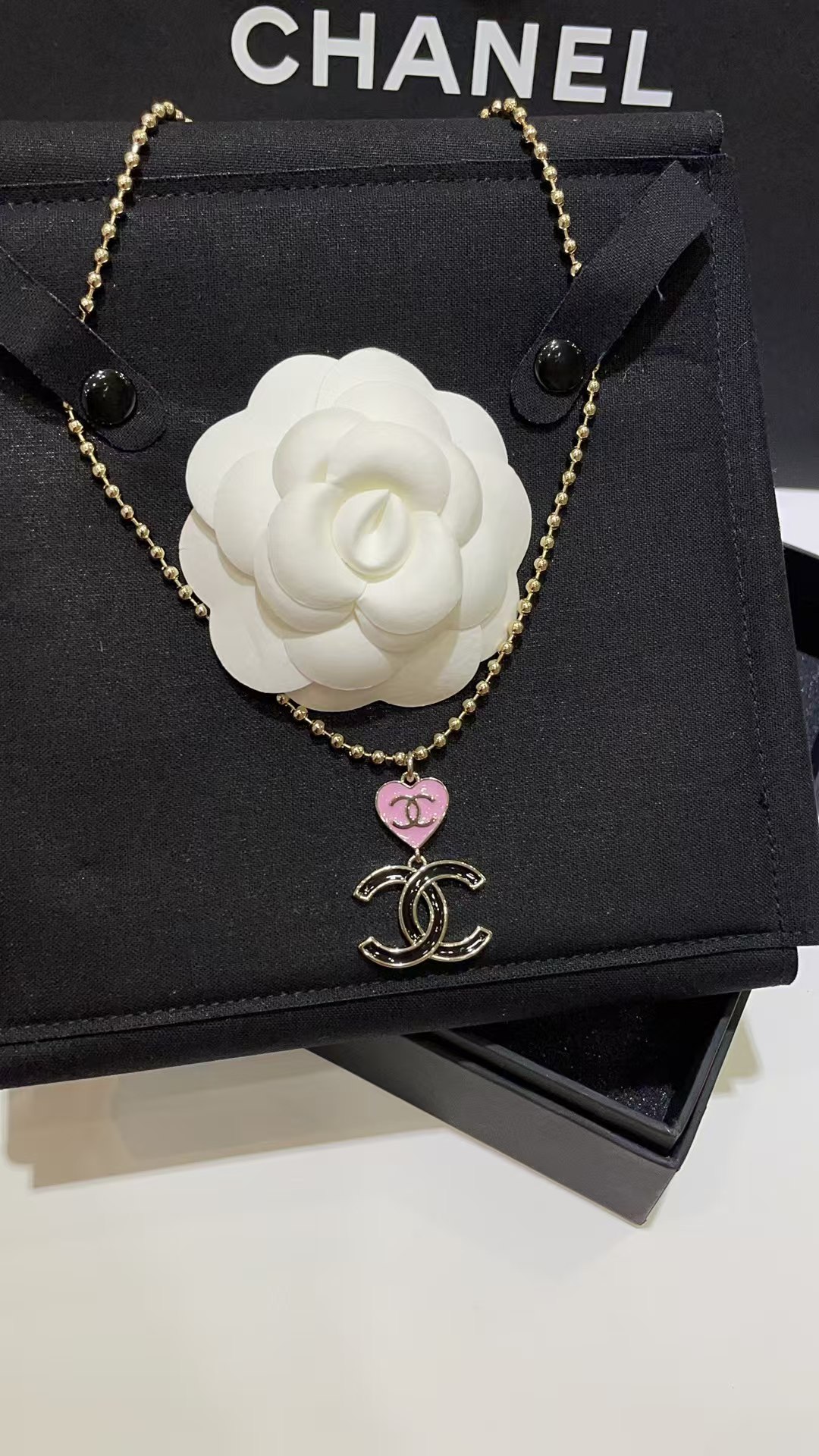 replica Chanel Diamond Pearl Paved Double C Pendant Pearl Necklace - H Lin Jewelry