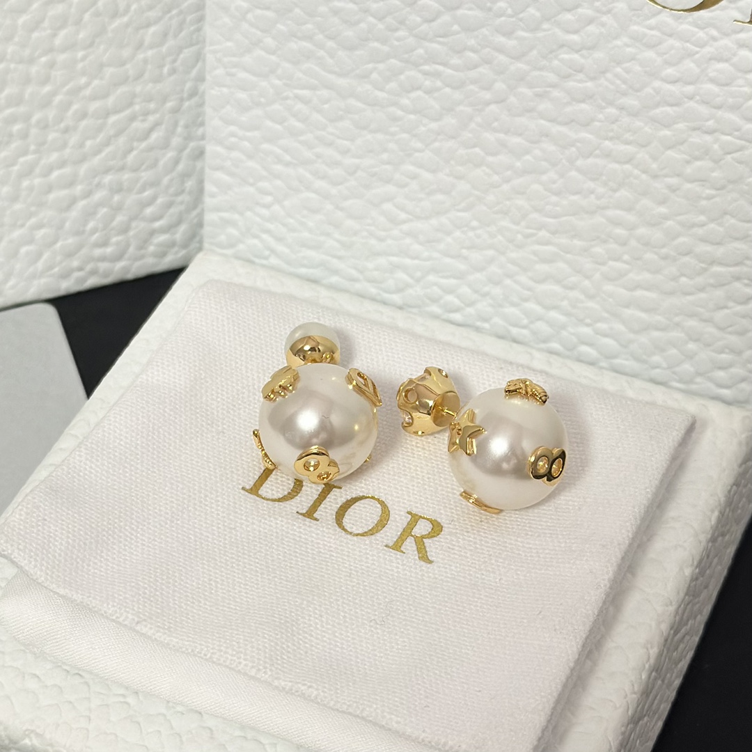 replica Dior New Two Pearls Stud Earrings - H Lin Jewelry