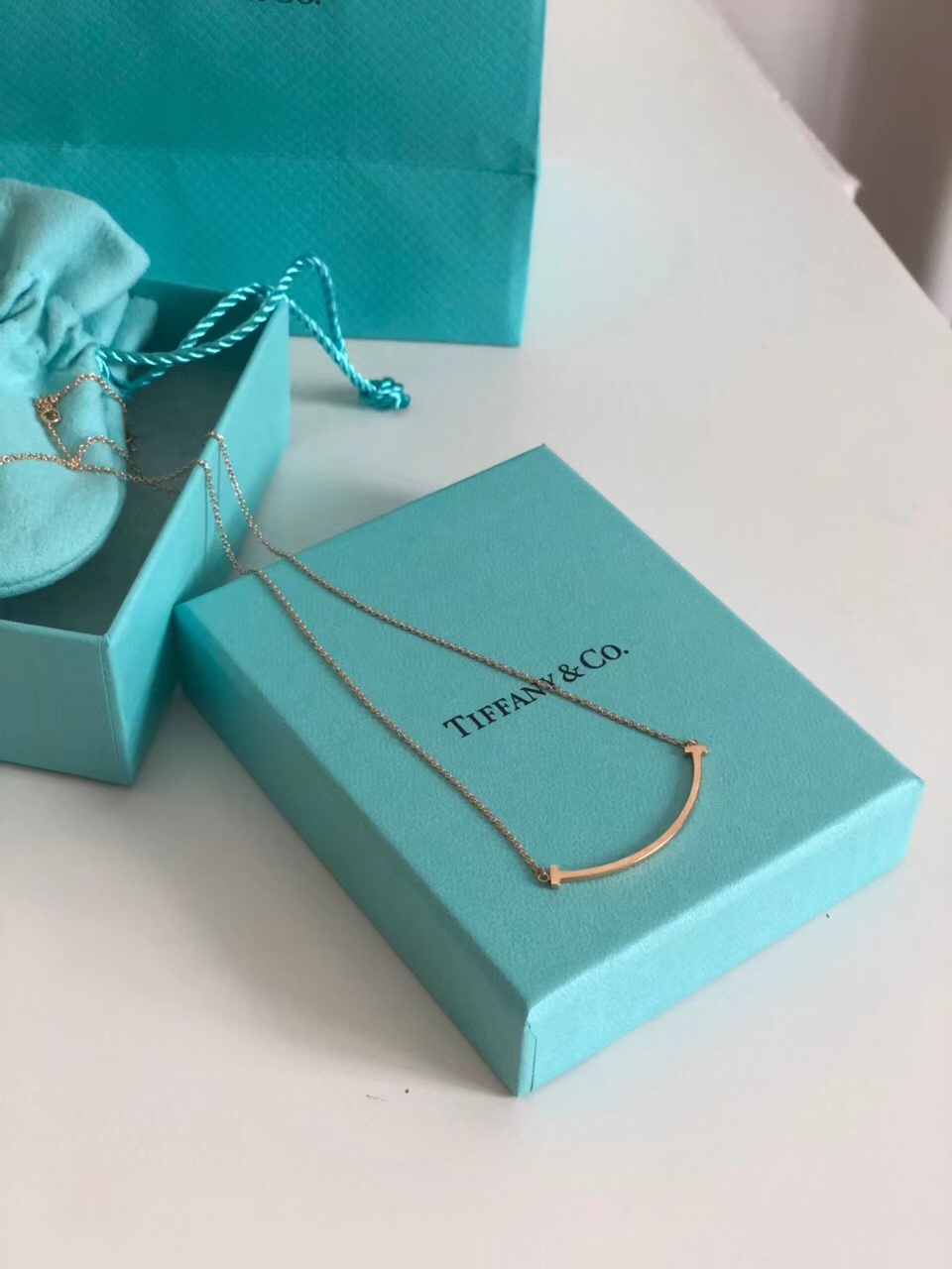 replica Tiffany Medium Smile Pendant Necklace - H Lin Jewelry