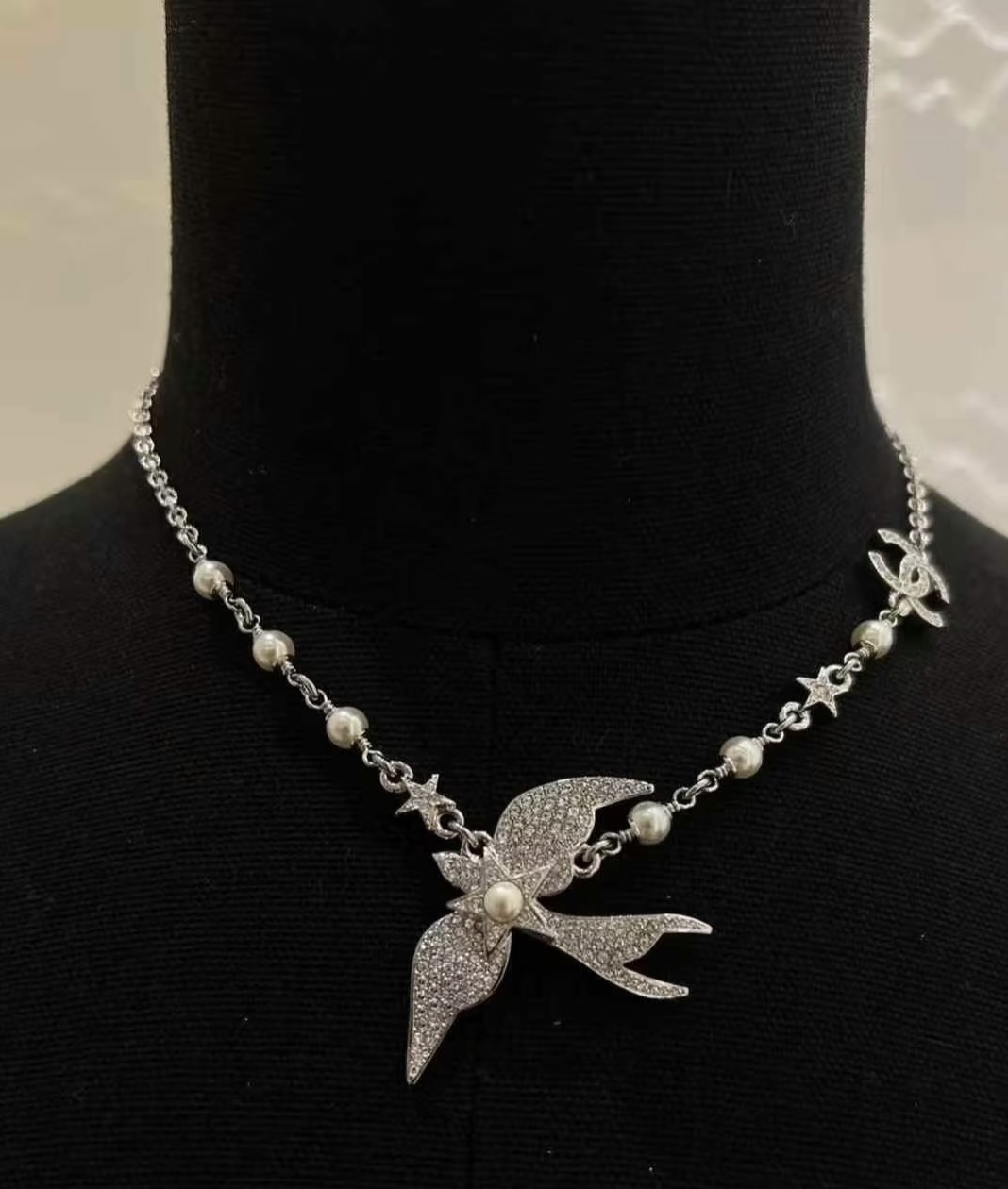 replica Chanel Spring-Summer 2025 Fly Bird Pearl Necklace - H Lin Jewelry