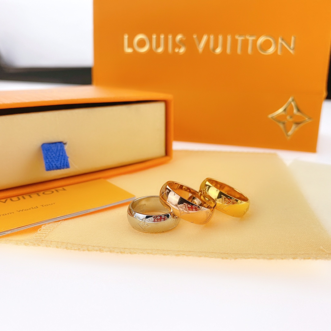 replica Louis Vuitton Monogram Men's Board Ring - H Lin Jewelry