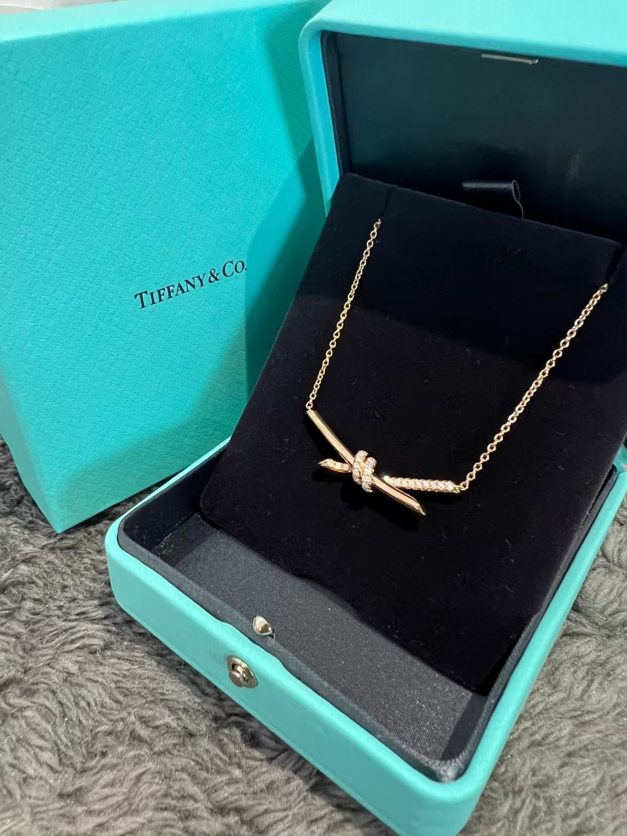 replica Tiffany Knot Pendant Necklace - H Lin Jewelry