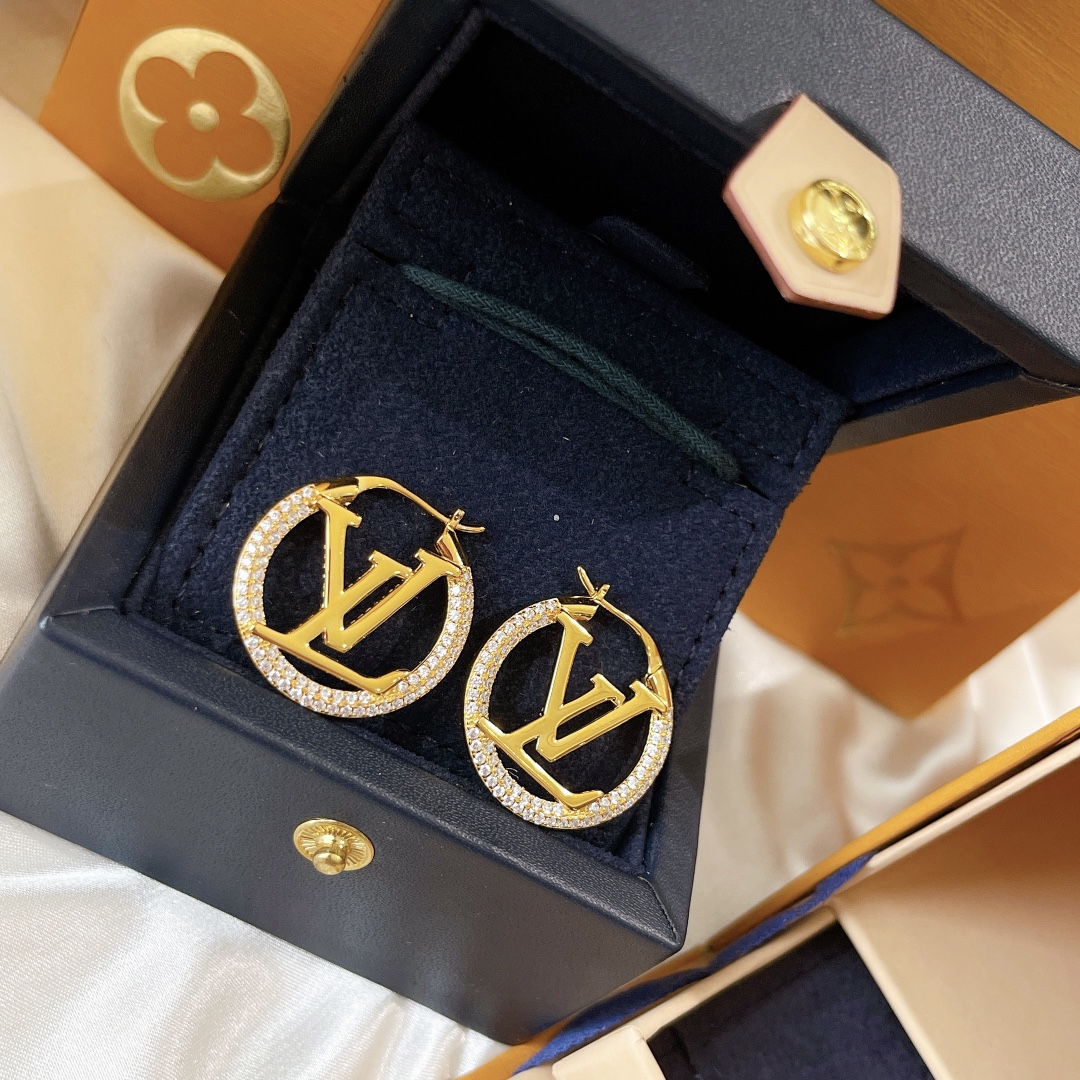 replica Louis Vuitton Letter Round Stud Earrings - H Lin Jewelry