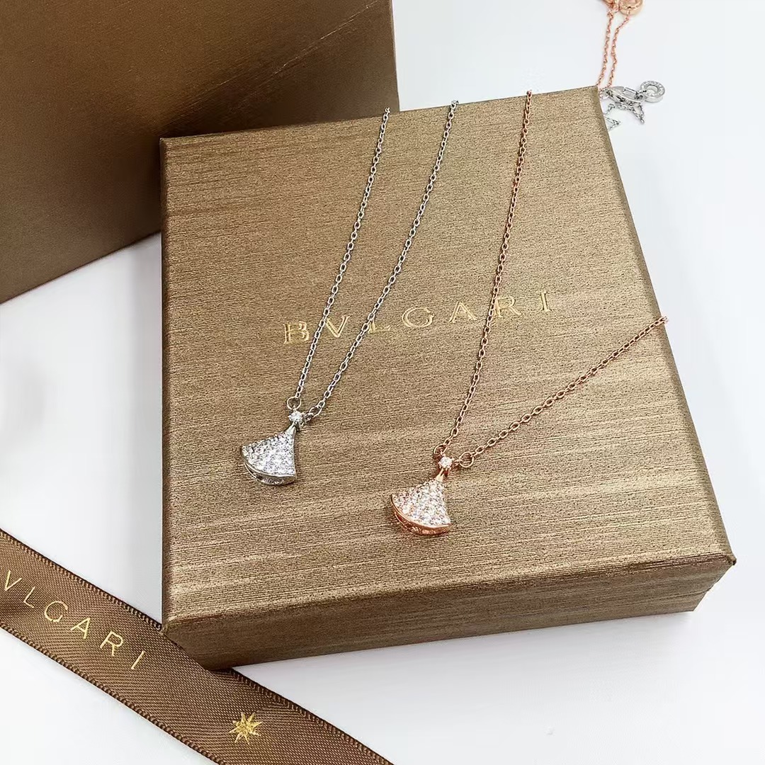 replica Bvlgari Divas' Dream Necklace - H Lin Jewelry