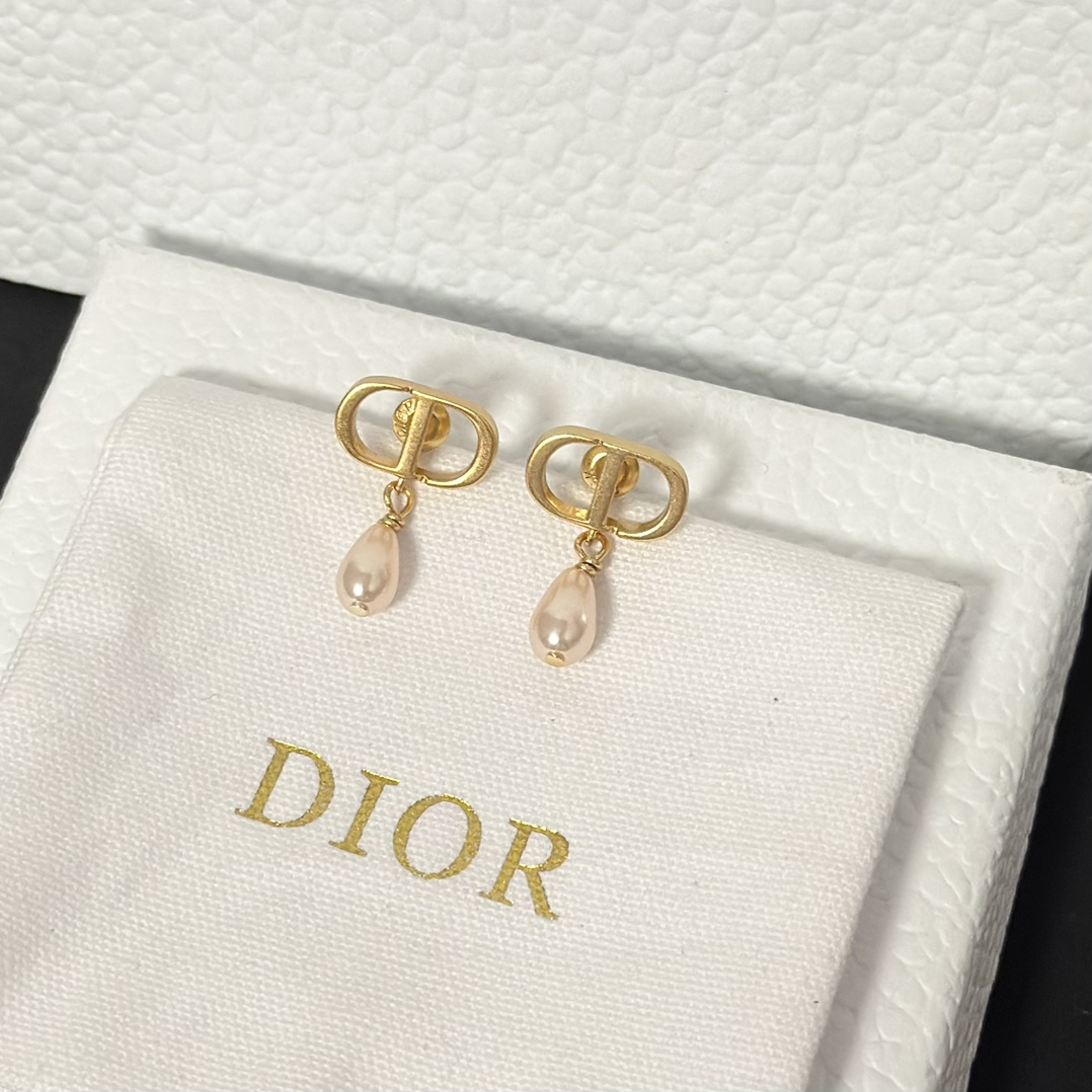 replica Dior Pink Teardrop Pearl Earrings - H Lin Jewelry