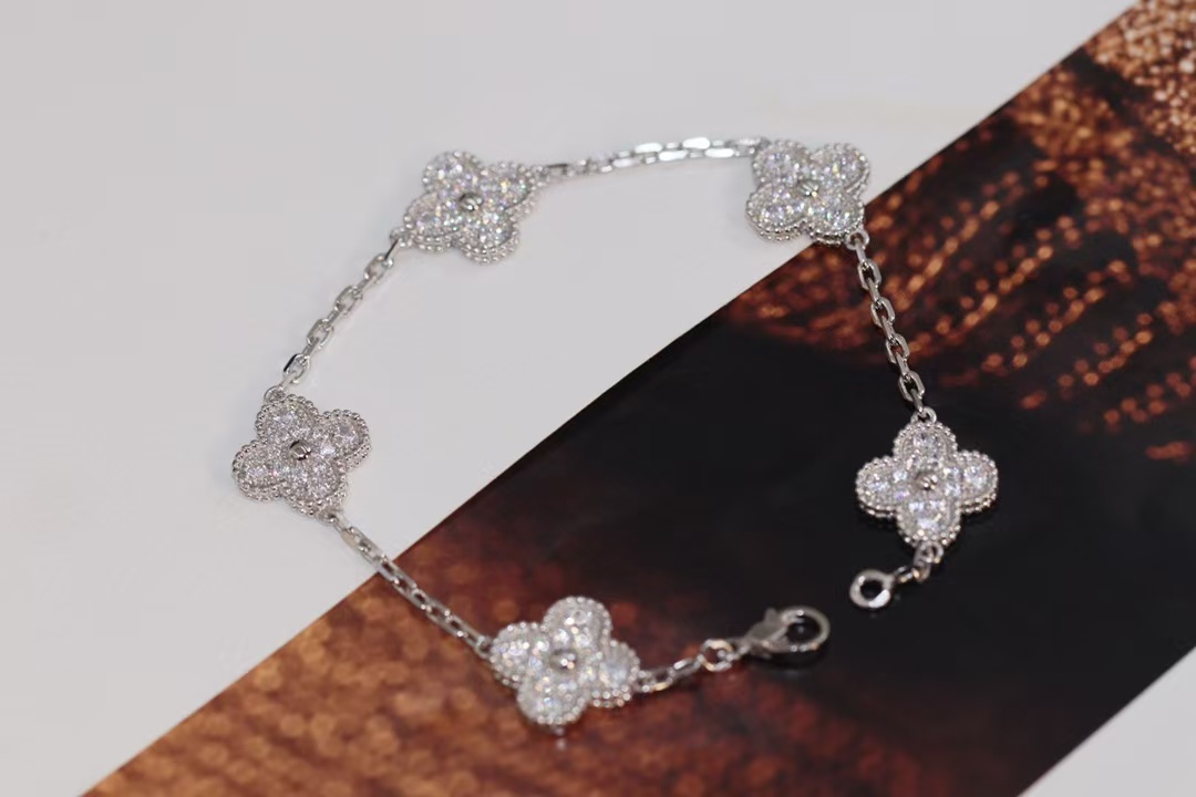 replica Van Cleef & Arpels White Gold Full Diamond Vintage Alhambra Bracelet 5 Motifs - H Lin Jewelry