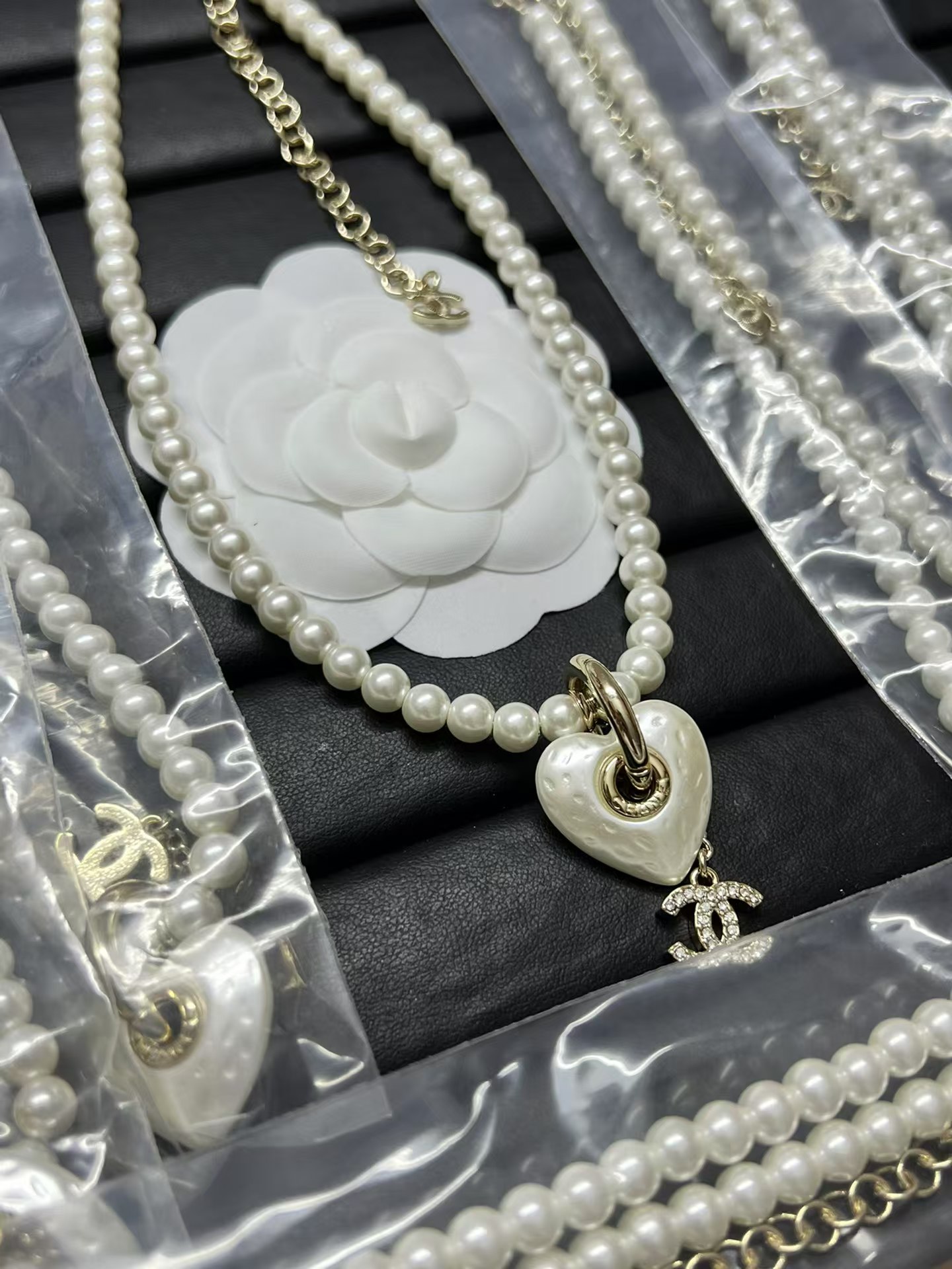 replica Chanel Heart with Double C Pendant Drop Pearl Necklace - H Lin Jewelry