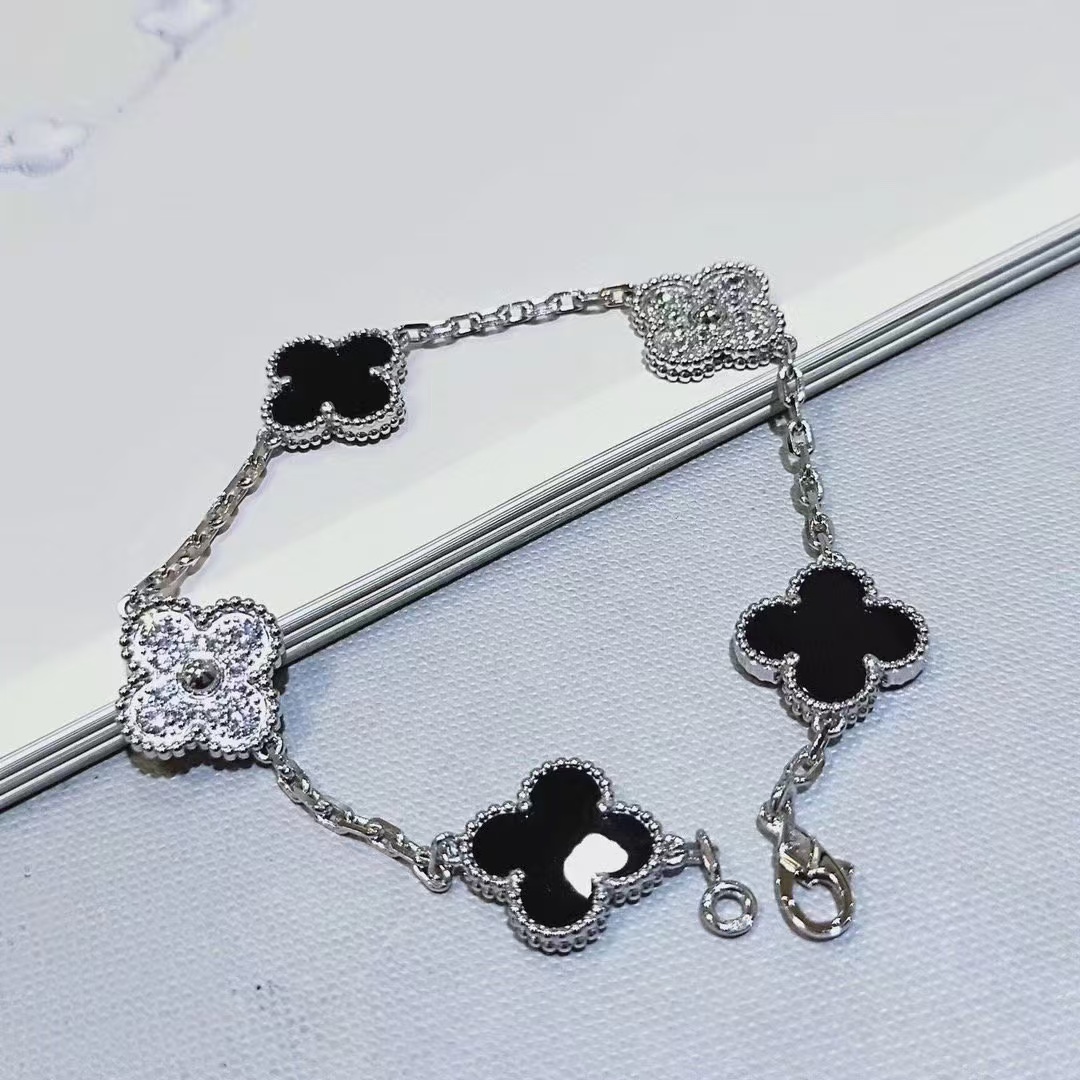 replica Van Cleef & Arpels Vintage Alhambra Bracelet 5 Motifs - H Lin Jewelry