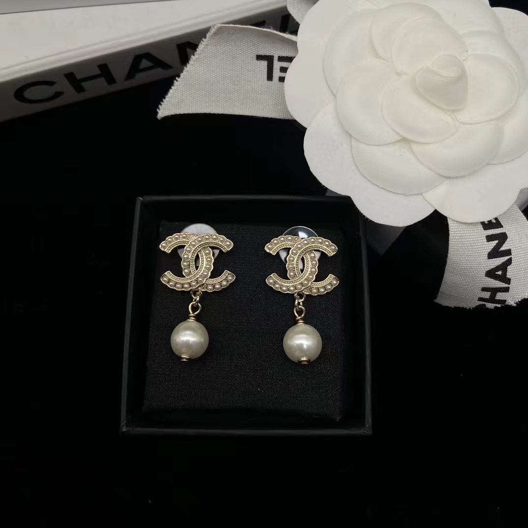 replica Chanel Pearl Drop Earrings - H Lin Jewelry