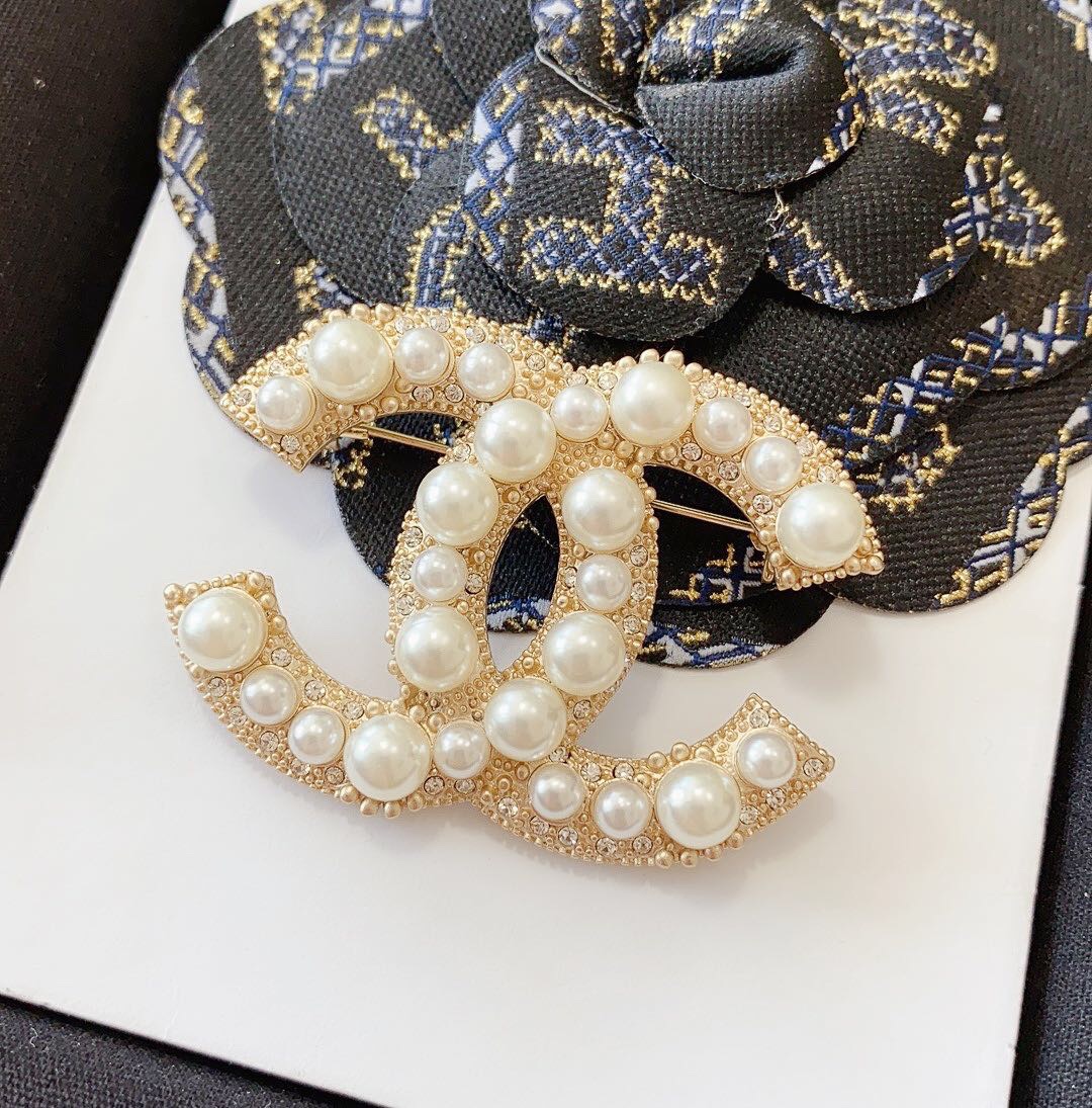replica Chanel Vintage Light Gold Pearl CC Brooch - H Lin Jewelry