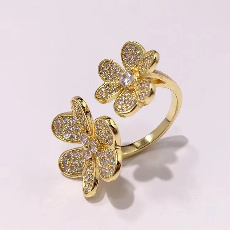 replica Van Cleef & Arpels Four Leaf Clover Ring - H Lin Jewelry