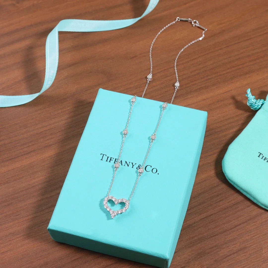 replica Tiffany Diamond Paved Love Heart Pendant Necklace in White Gold Color - H Lin Jewelry