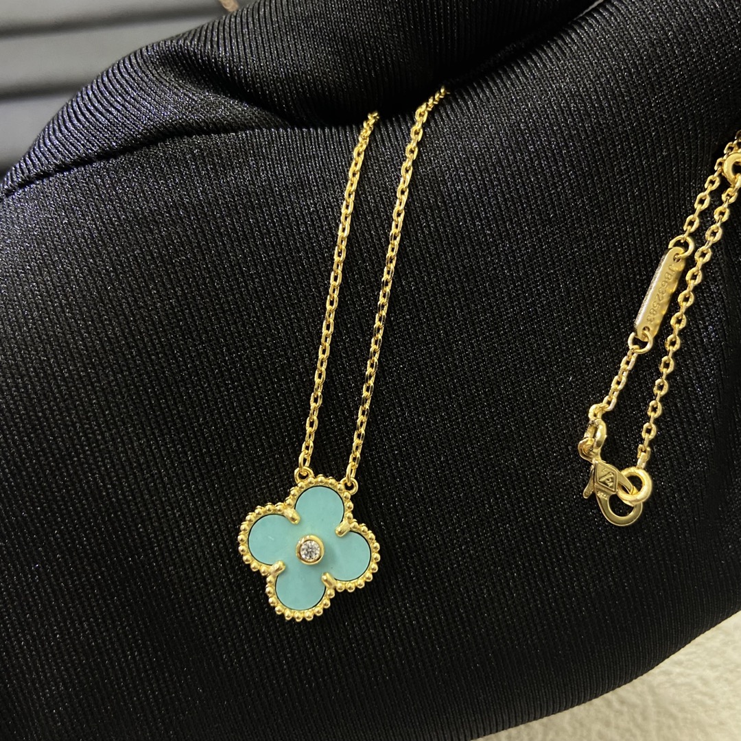 replica Van Cleef & Arpels Amazonite Vintage Alhambra Pendant Necklace, 1 Motif - H Lin Jewelry