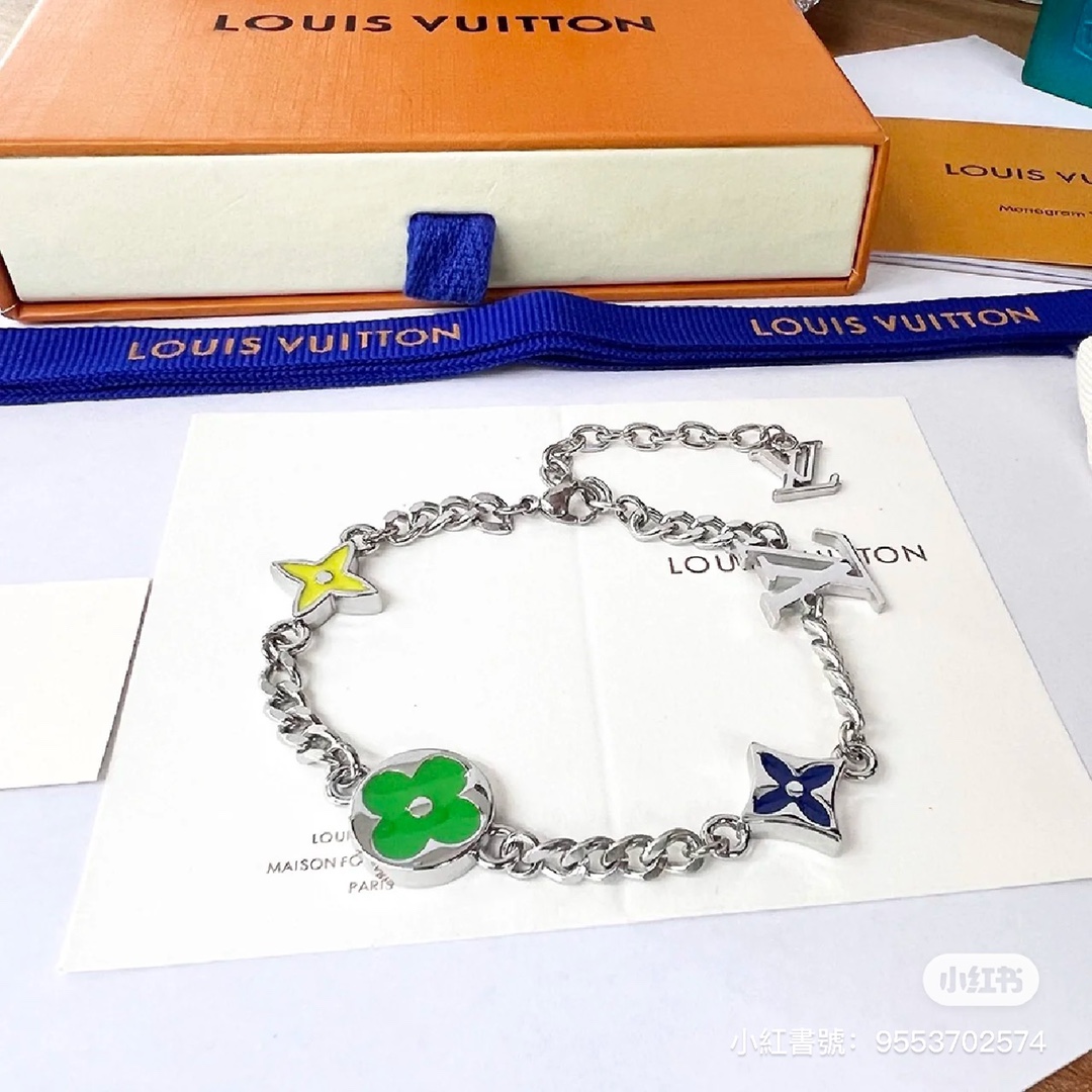 replica Louis Vuitton 4 Motifs Green Yellow Star Sun Blossom Chain Bracelet - H Lin Jewelry