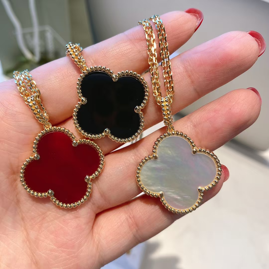 replica Van Cleef & Arpels Vintage Alhambra Pendant Large Clover Sweater Necklace - H Lin Jewelry