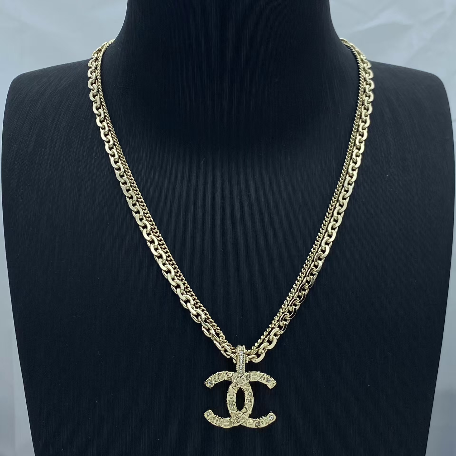 replica Chanel Mixed Thin and Chunky Cuban Chain Necklace - H Lin Jewelry