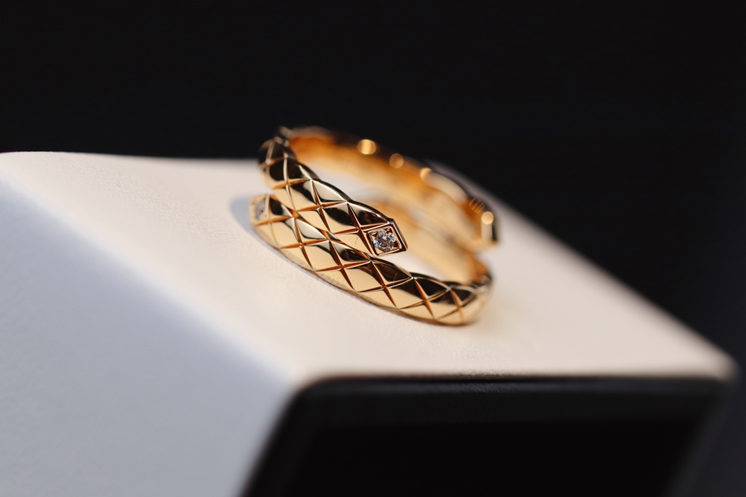 replica Chanel Coco Crush Toi et Moi Ring - Small Version - H Lin Jewelry