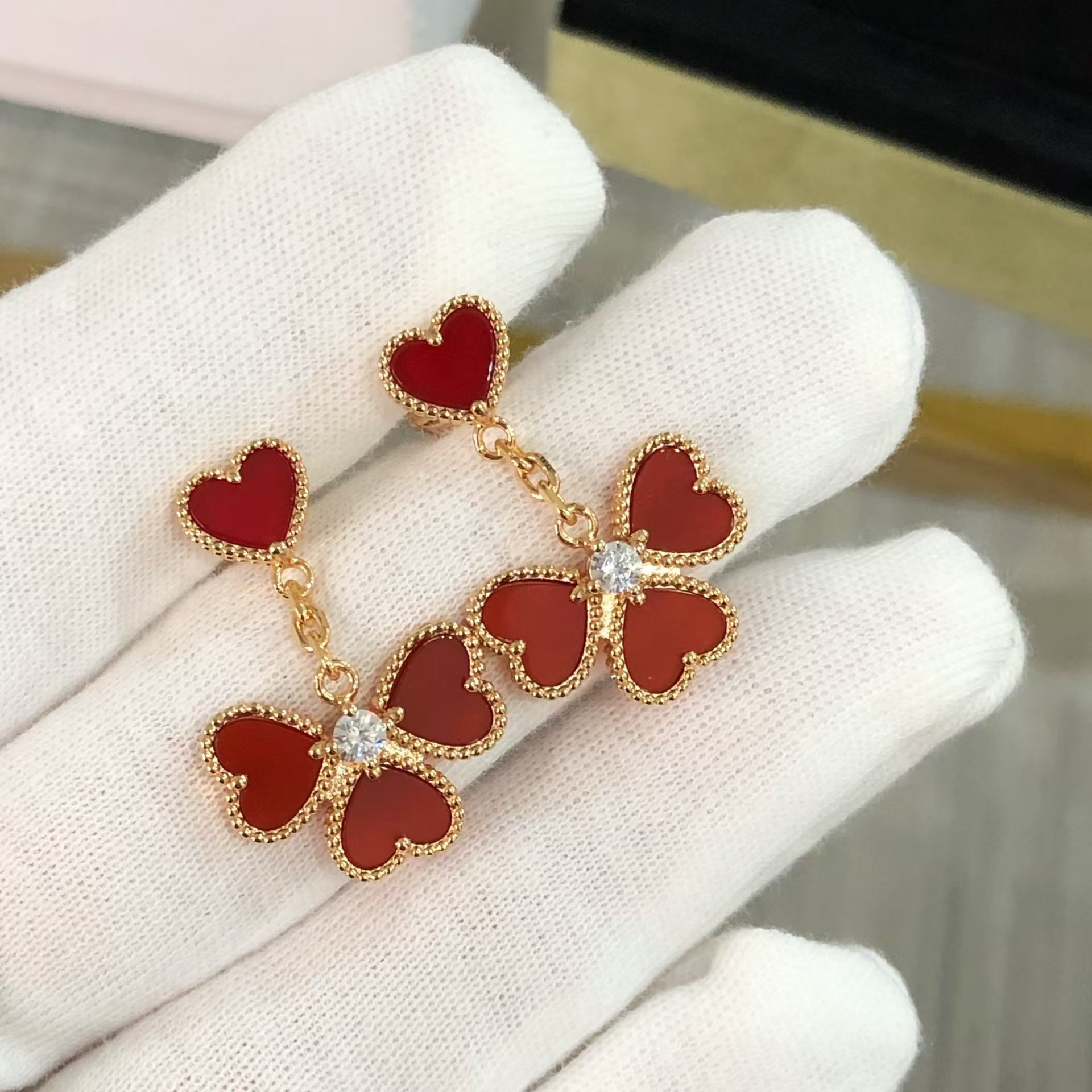 replica Van Cleef & Arpels Sweet Hearts Earrings - H Lin Jewelry