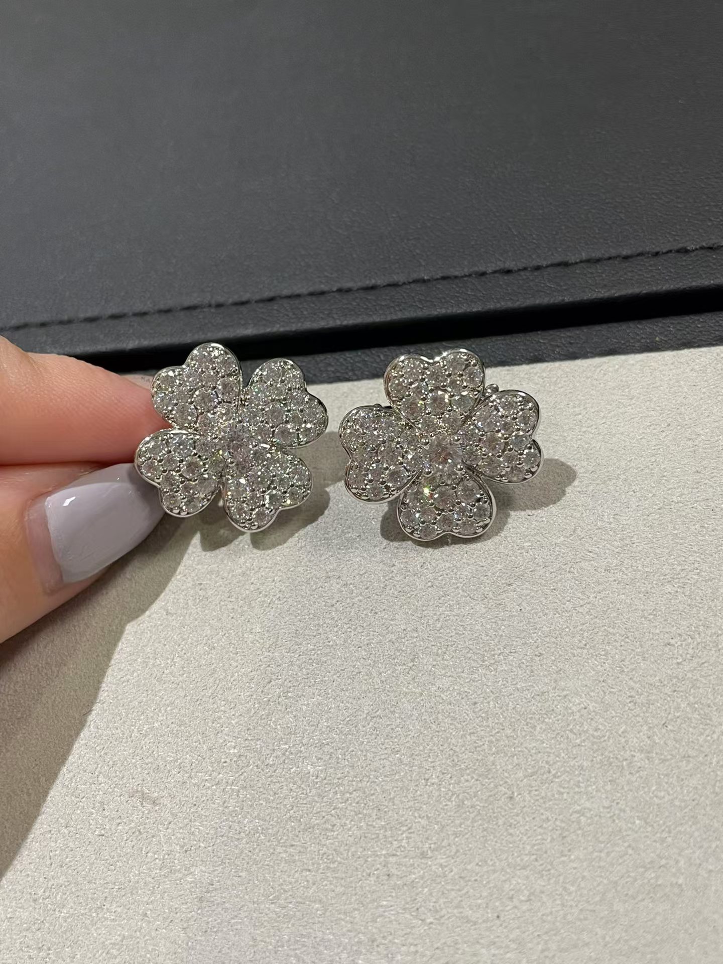 replica Van Cleef & Arpels Cosmos Earrings - Small - H Lin Jewelry