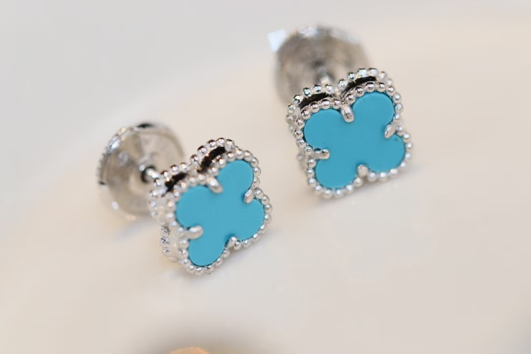 replica Van Cleef & Arpels Sweet Alhambra Earstuds Earring - Mini - H Lin Jewelry