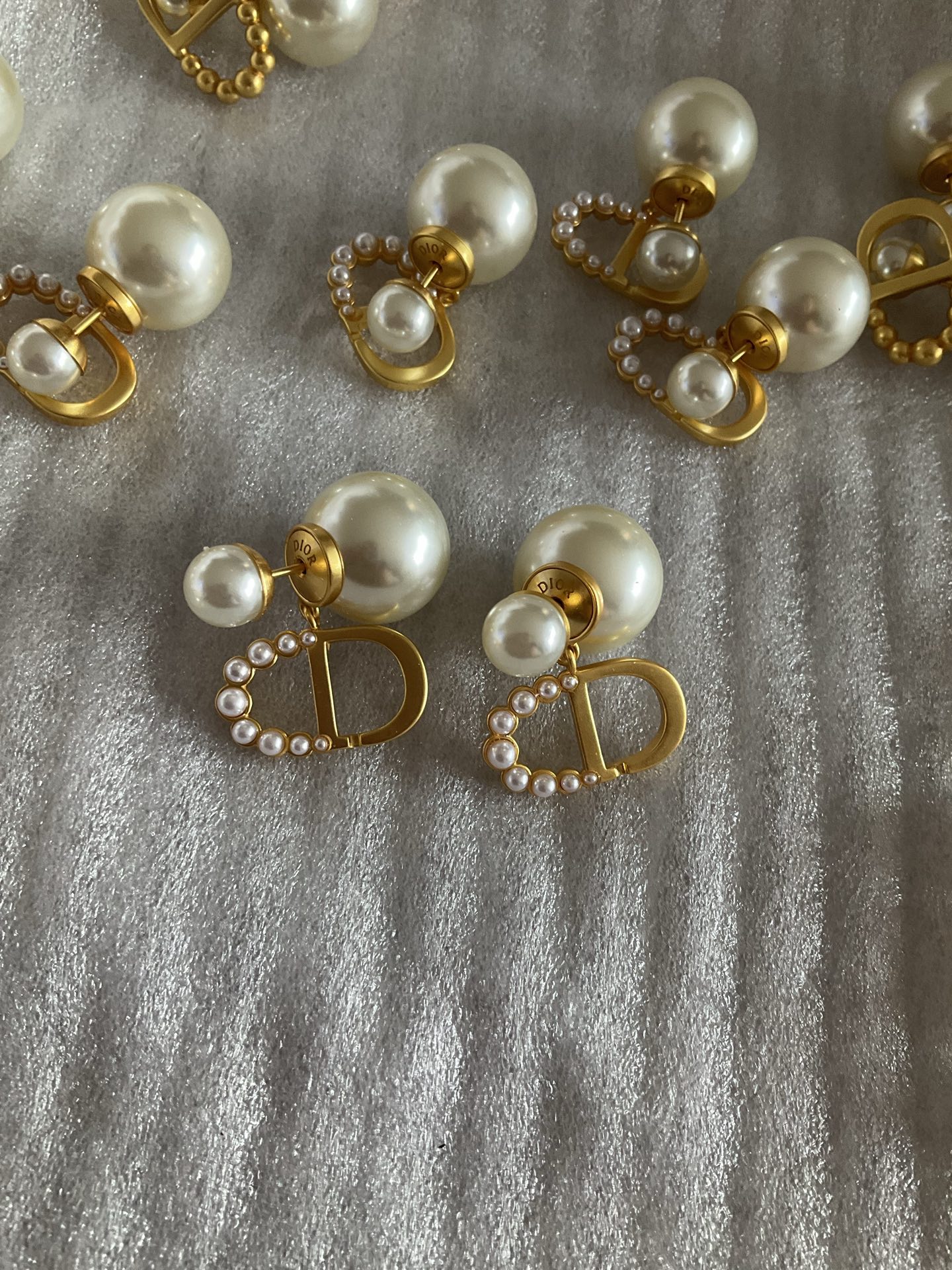 replica Dior CD Letter Drop Pearl Earrings - H Lin Jewelry