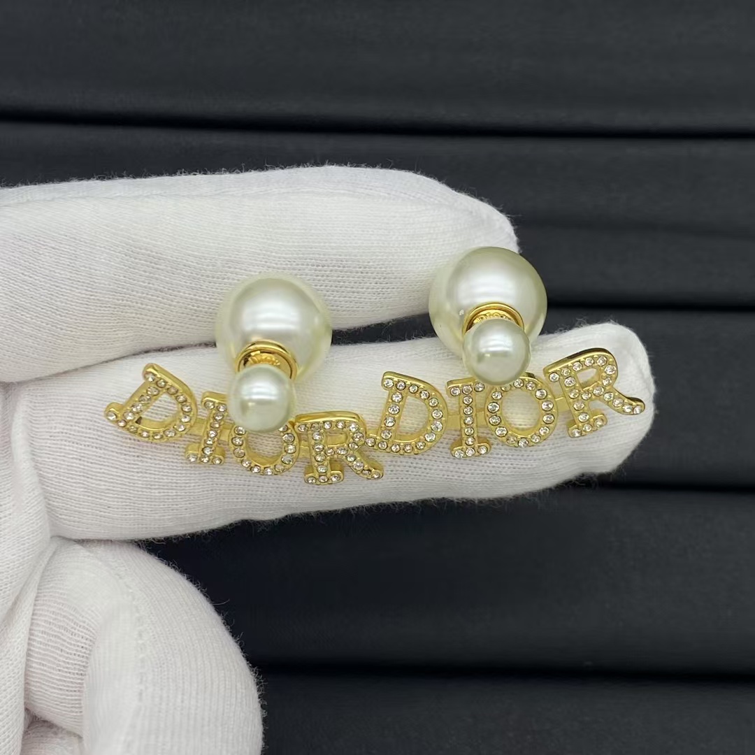 replica Dior Letter Pearl Earrings - H Lin Jewelry