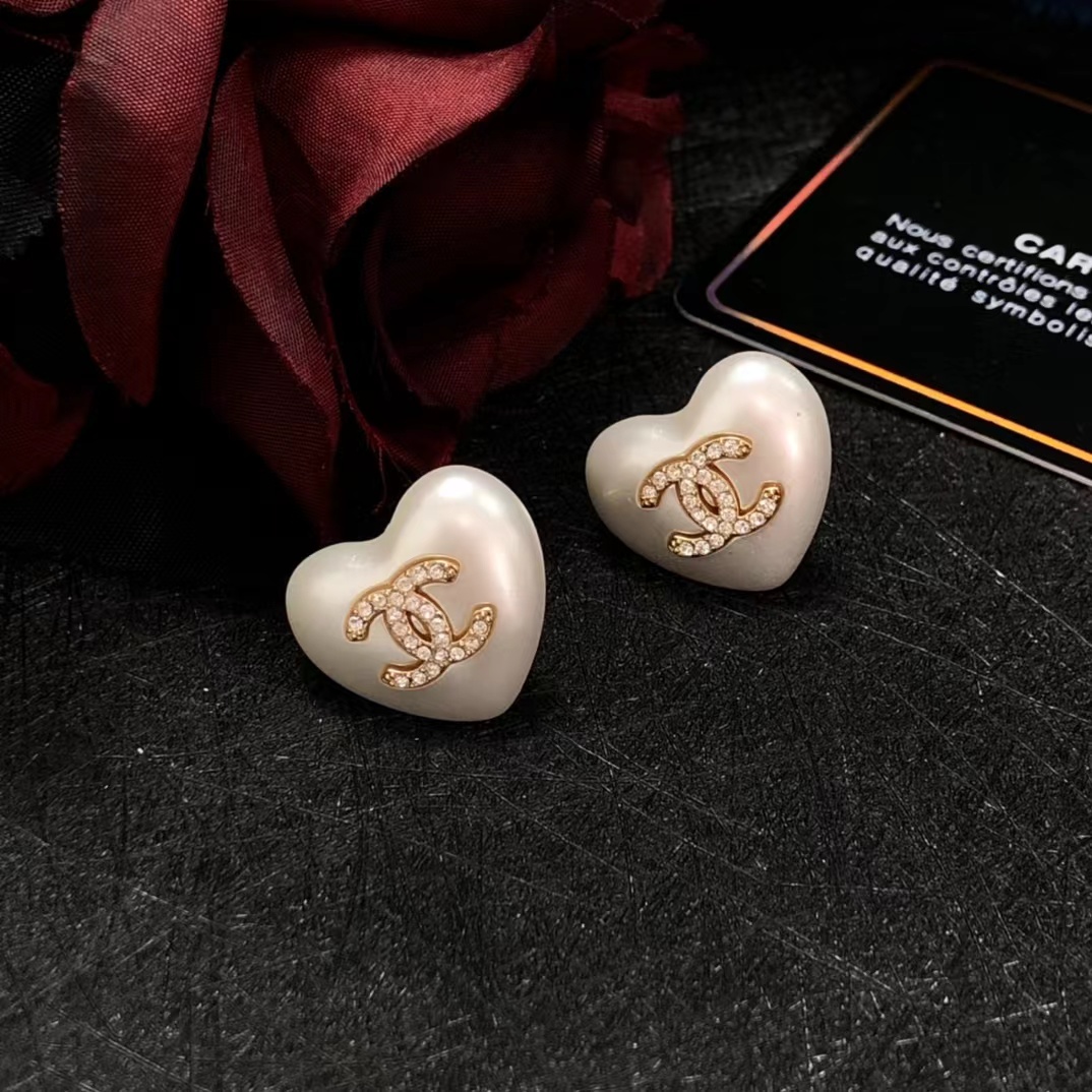 replica Chanel Love Heart Pearl Stud Earrings - H Lin Jewelry