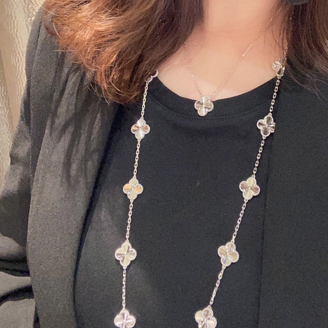 replica Van Cleef & Arpels White Laser Clover Vintage Alhambra Long Necklace, 20 Motifs - H Lin Jewelry