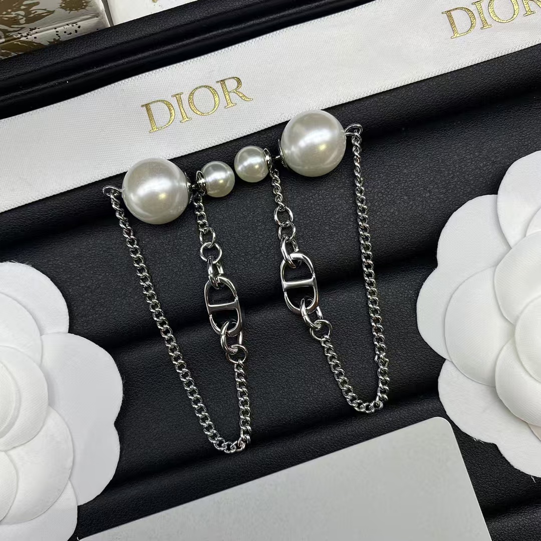 replica Dior Chain Dangle Pearl Earrings - H Lin Jewelry