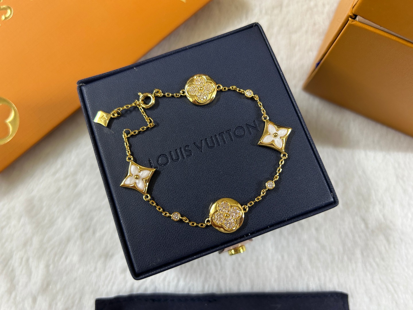 replica Louis Vuitton White Mother of Pearl Color Blossom Bracelet - H Lin Jewelry