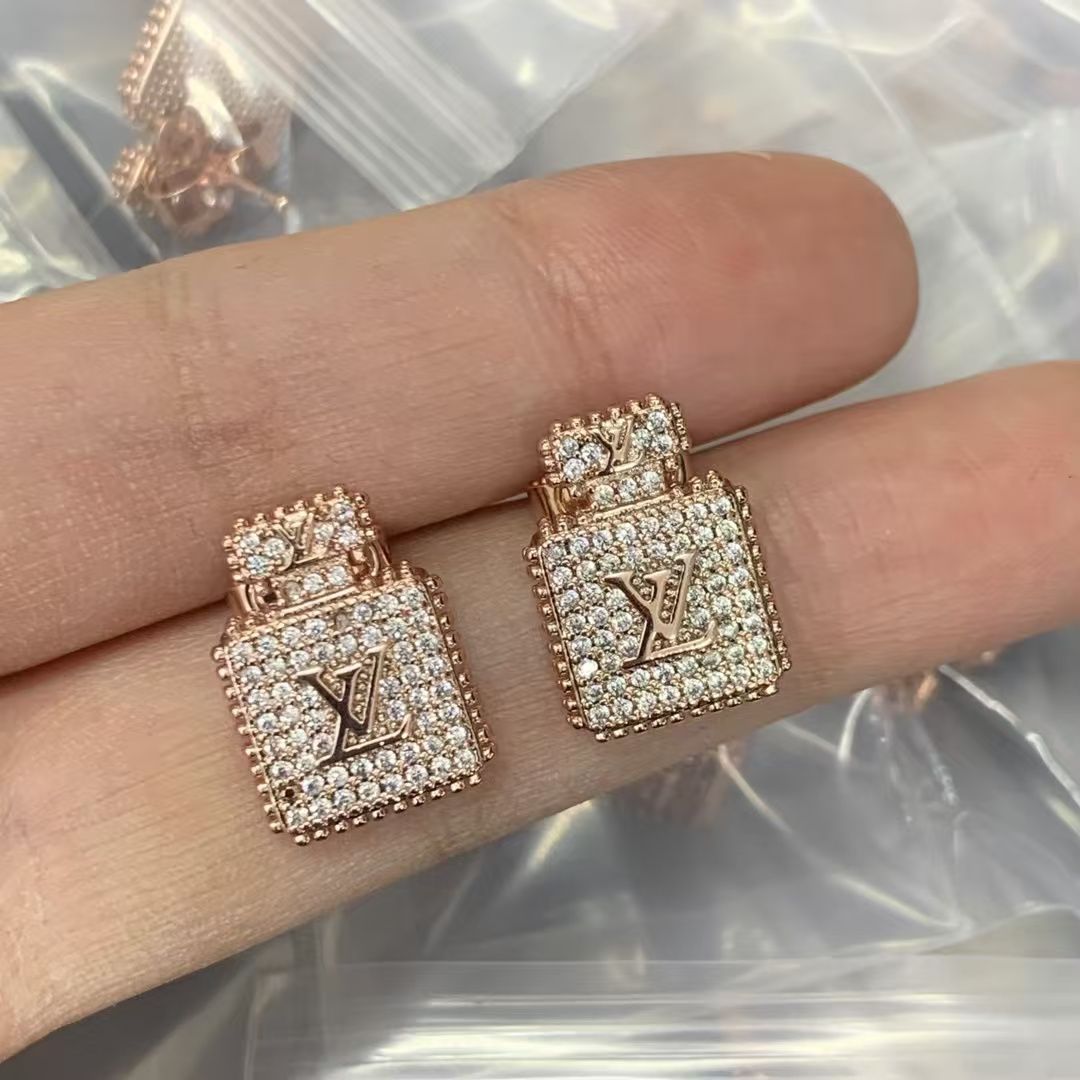 replica Louis Vuitton Diamond Stud Earrings - H Lin Jewelry