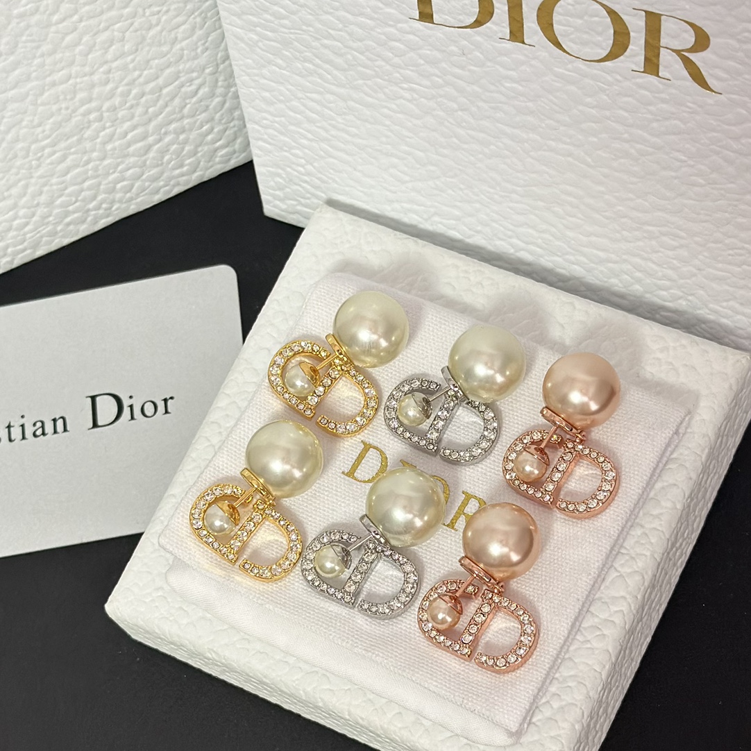 replica Dior Sweet CD Pearl Stud Earrings - H Lin Jewelry