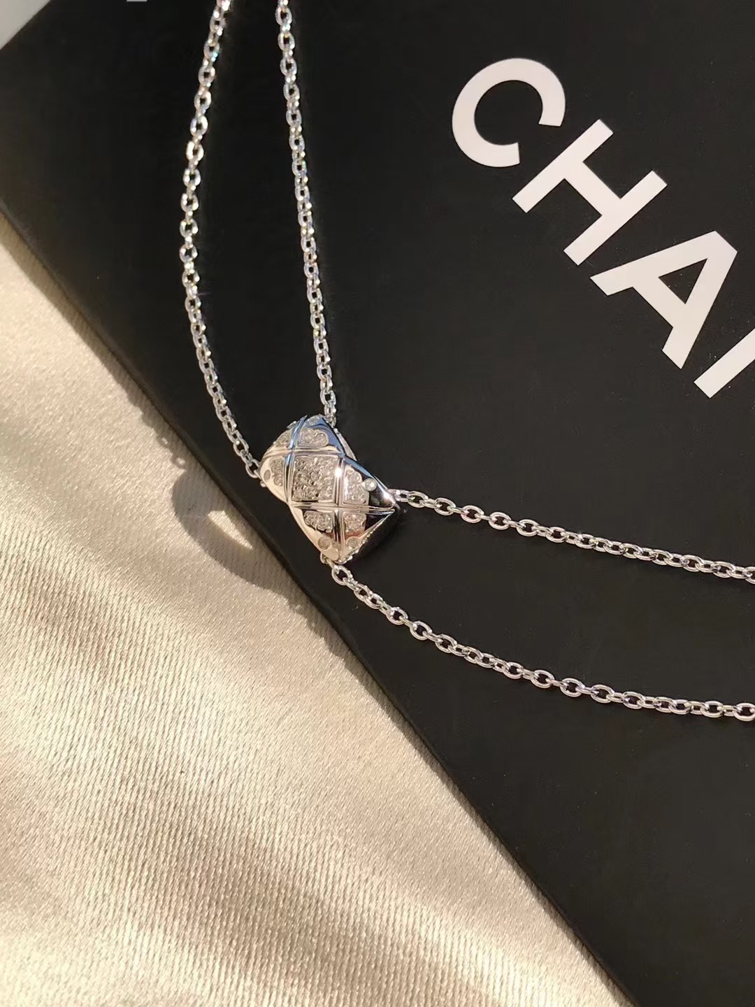replica Chanel Coco Crush White Gold Necklace - H Lin Jewelry