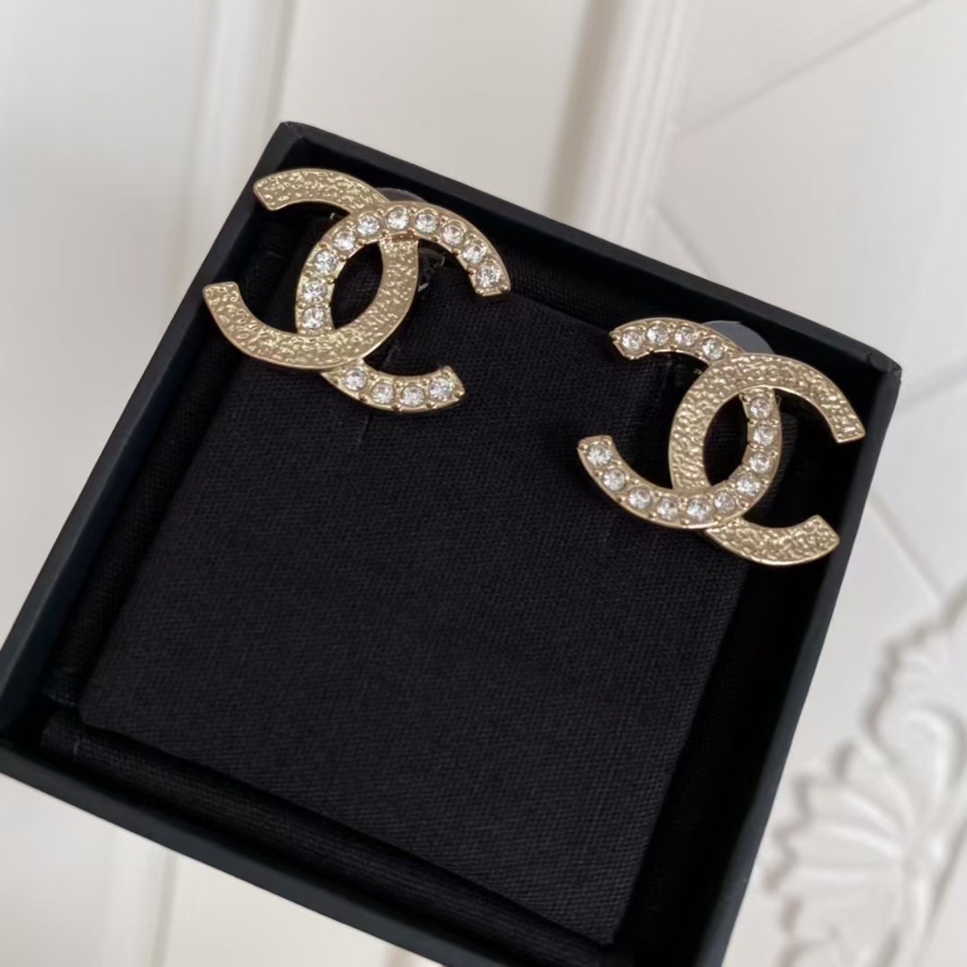 replica Chanel Single C Paved Diamond Earrings - H Lin Jewelry