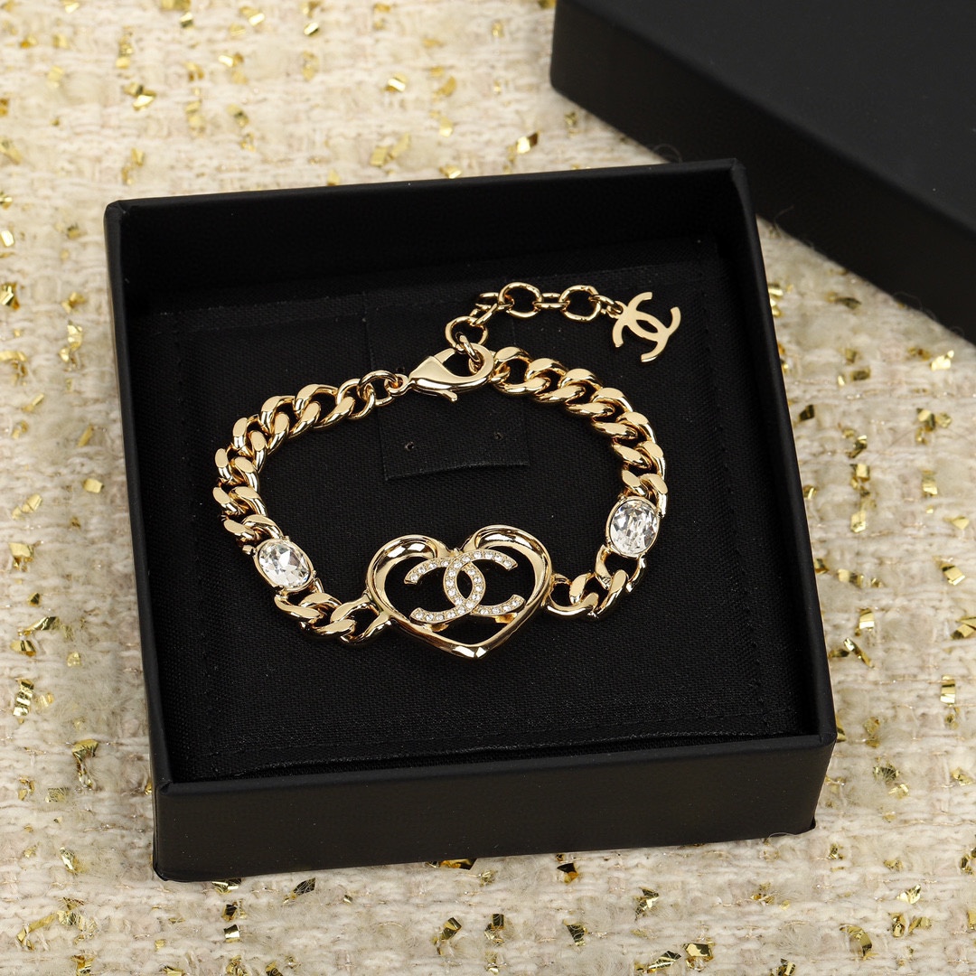 replica Chanel Hollow Heart Chunky Cuban Chain Bracelet - H Lin Jewelry