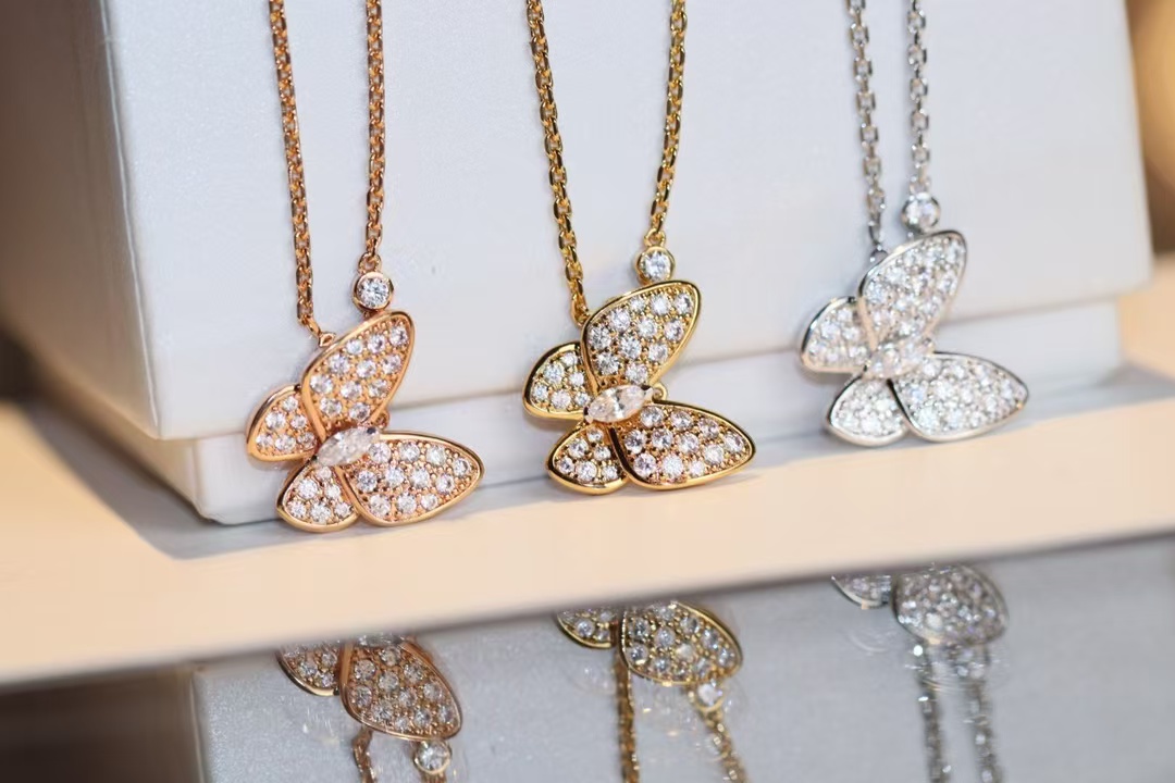 replica Van Cleef & Arpels Two Butterfly Pendant Necklace - H Lin Jewelry