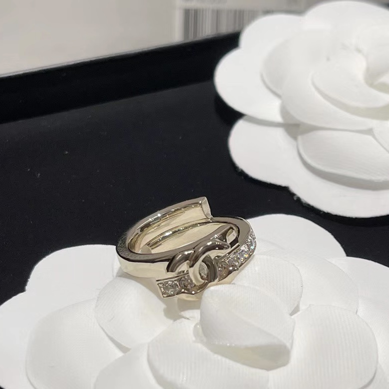 replica Chanel Two Row Staggered Ring - H Lin Jewelry