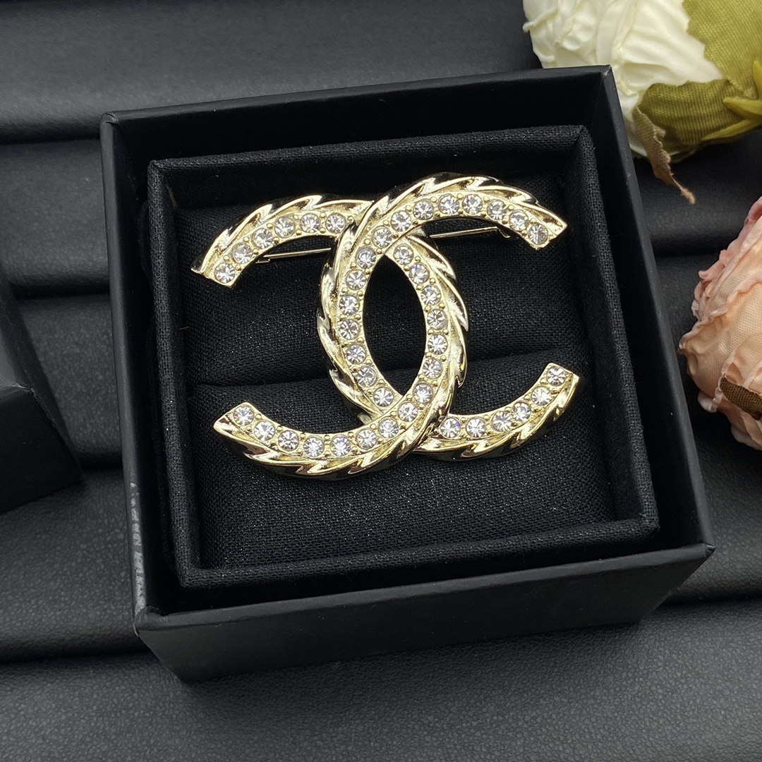 replica Chanel Light Gold Diamond CC Brooch - H Lin Jewelry