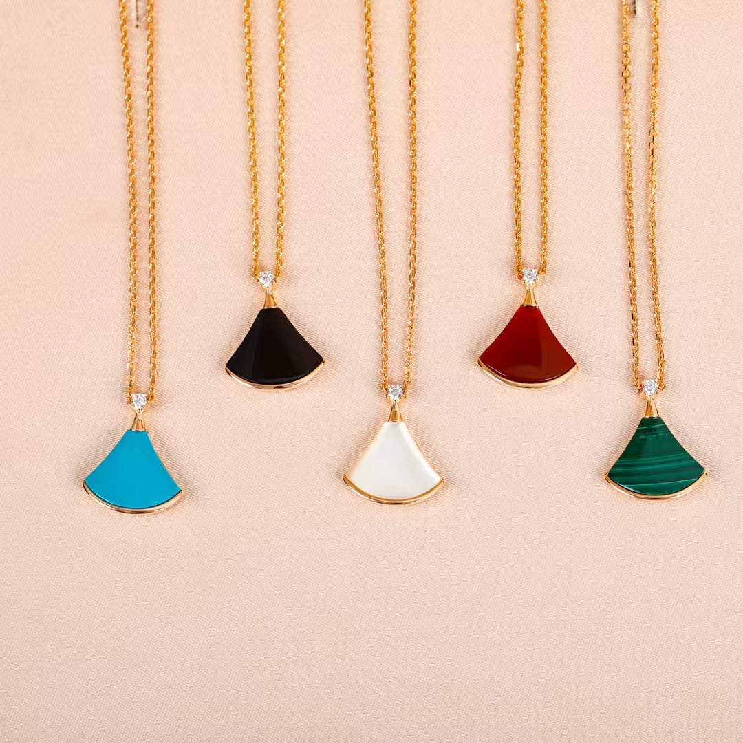 replica Bvlgari Divas' Dream Necklace - H Lin Jewelry